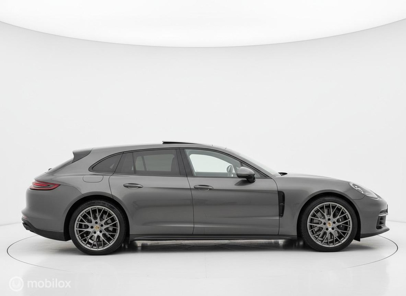 Foto van Porsche Panamera 4 E-hybrid