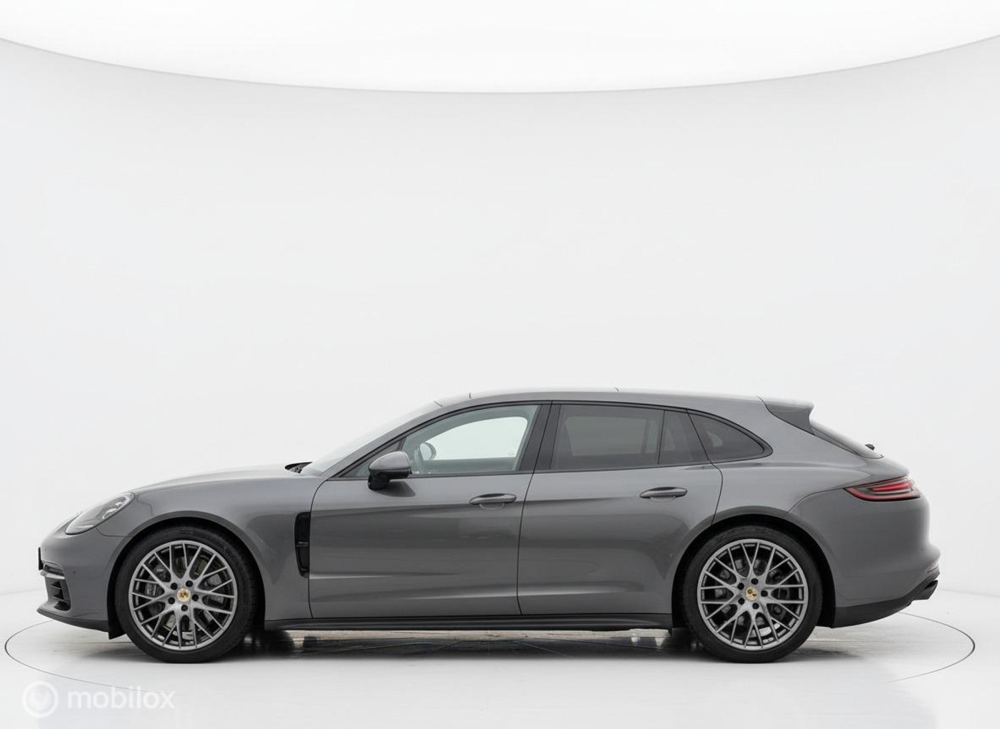 Foto van Porsche Panamera 4 E-hybrid