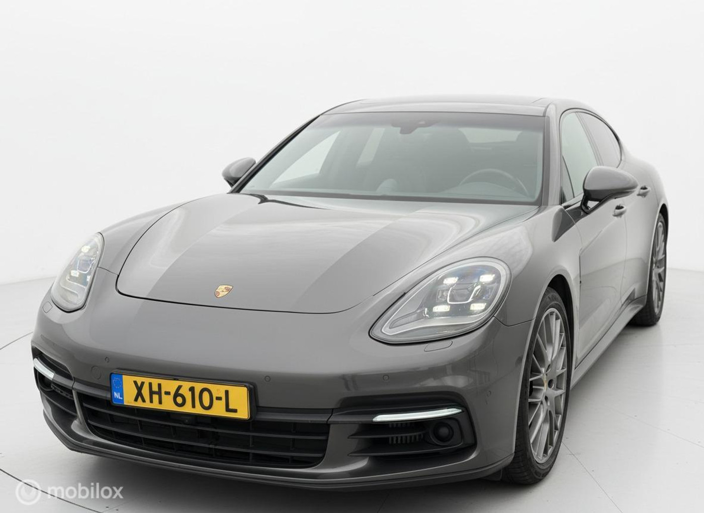 Foto van Porsche Panamera 4 E-hybrid