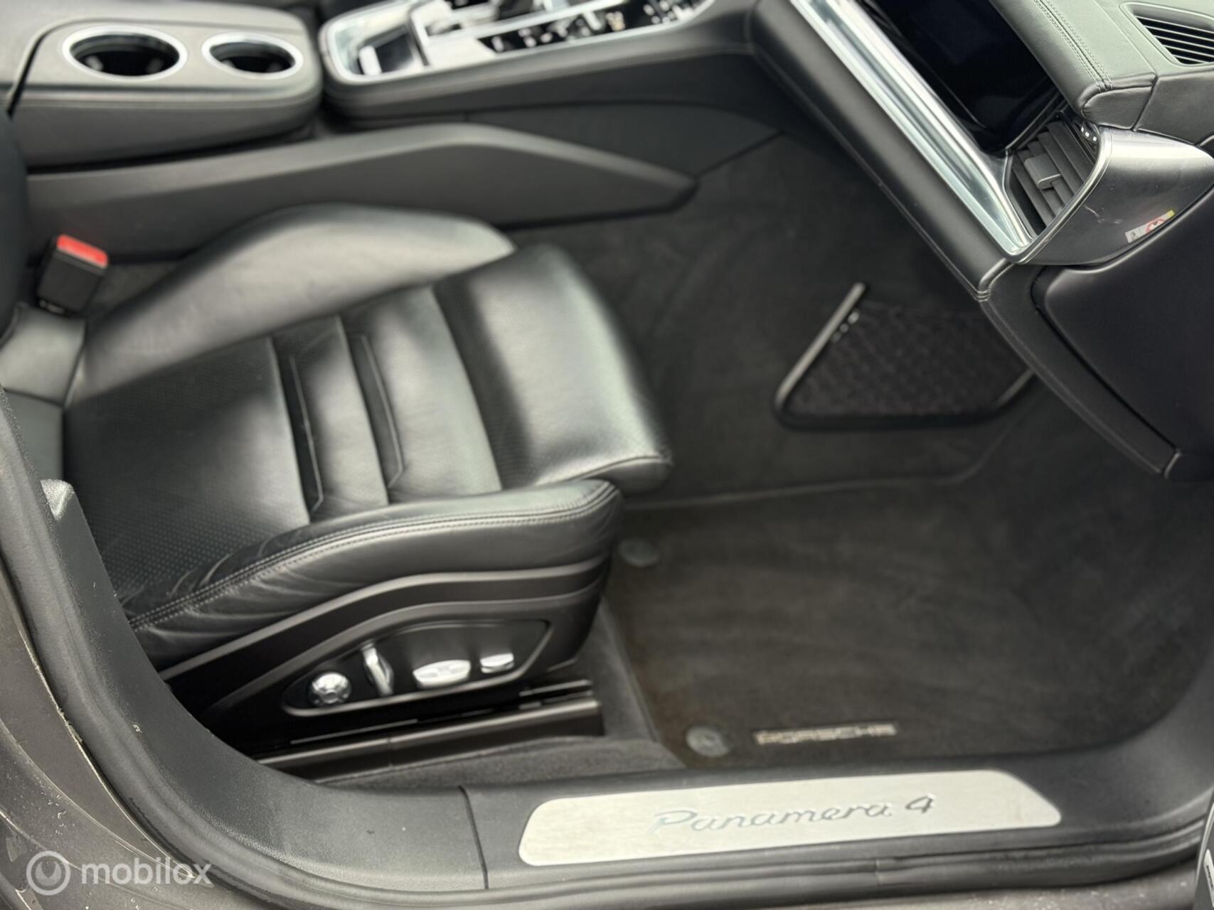 Foto van Porsche Panamera 4 E-hybrid