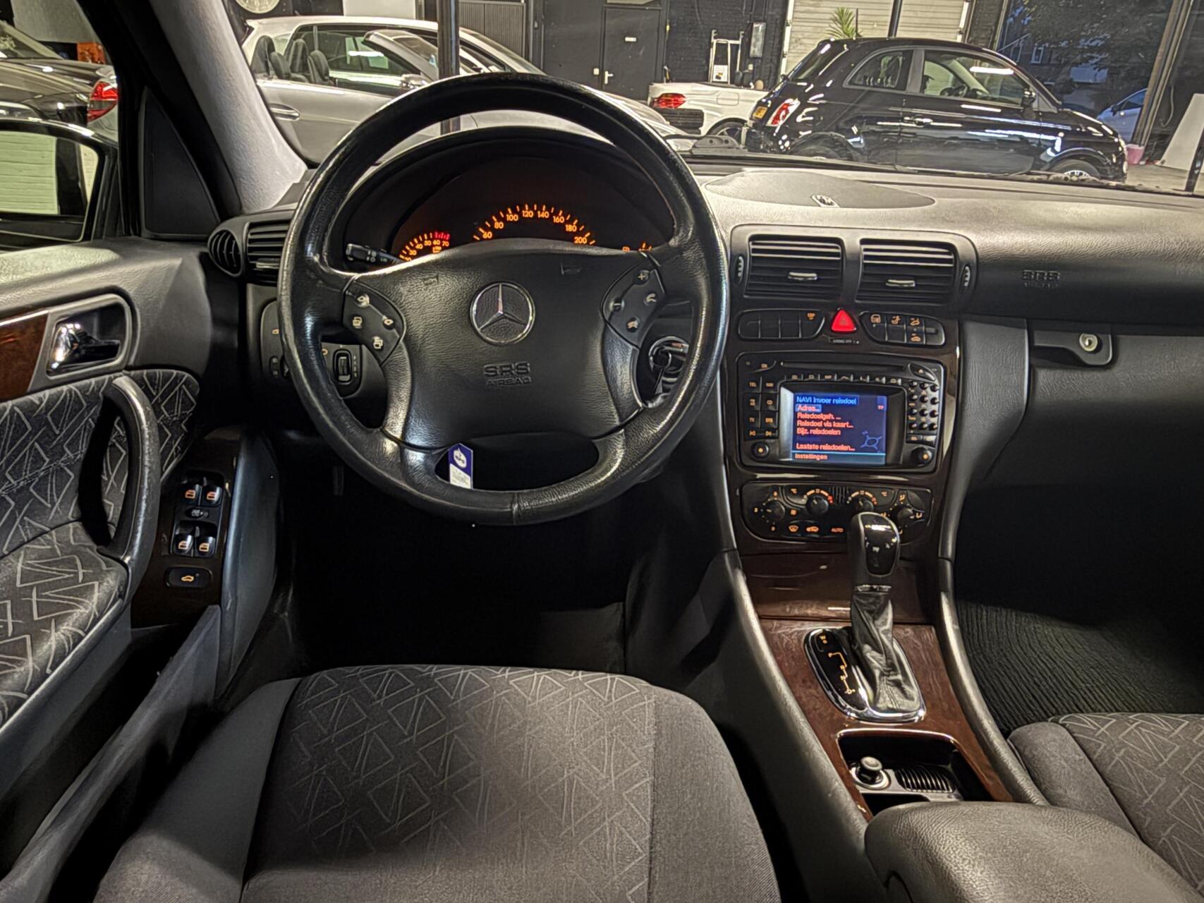 Foto van Mercedes-Benz C 200 Kompressor