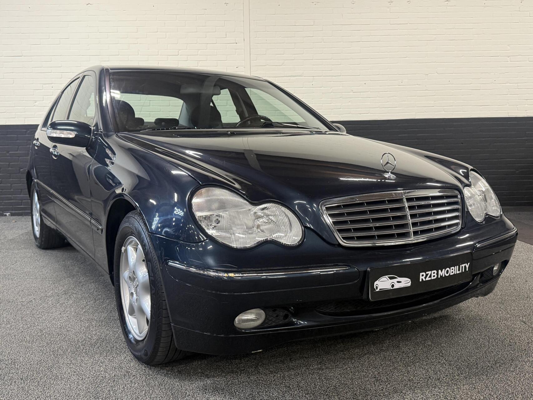 Foto van Mercedes-Benz C 200 Kompressor