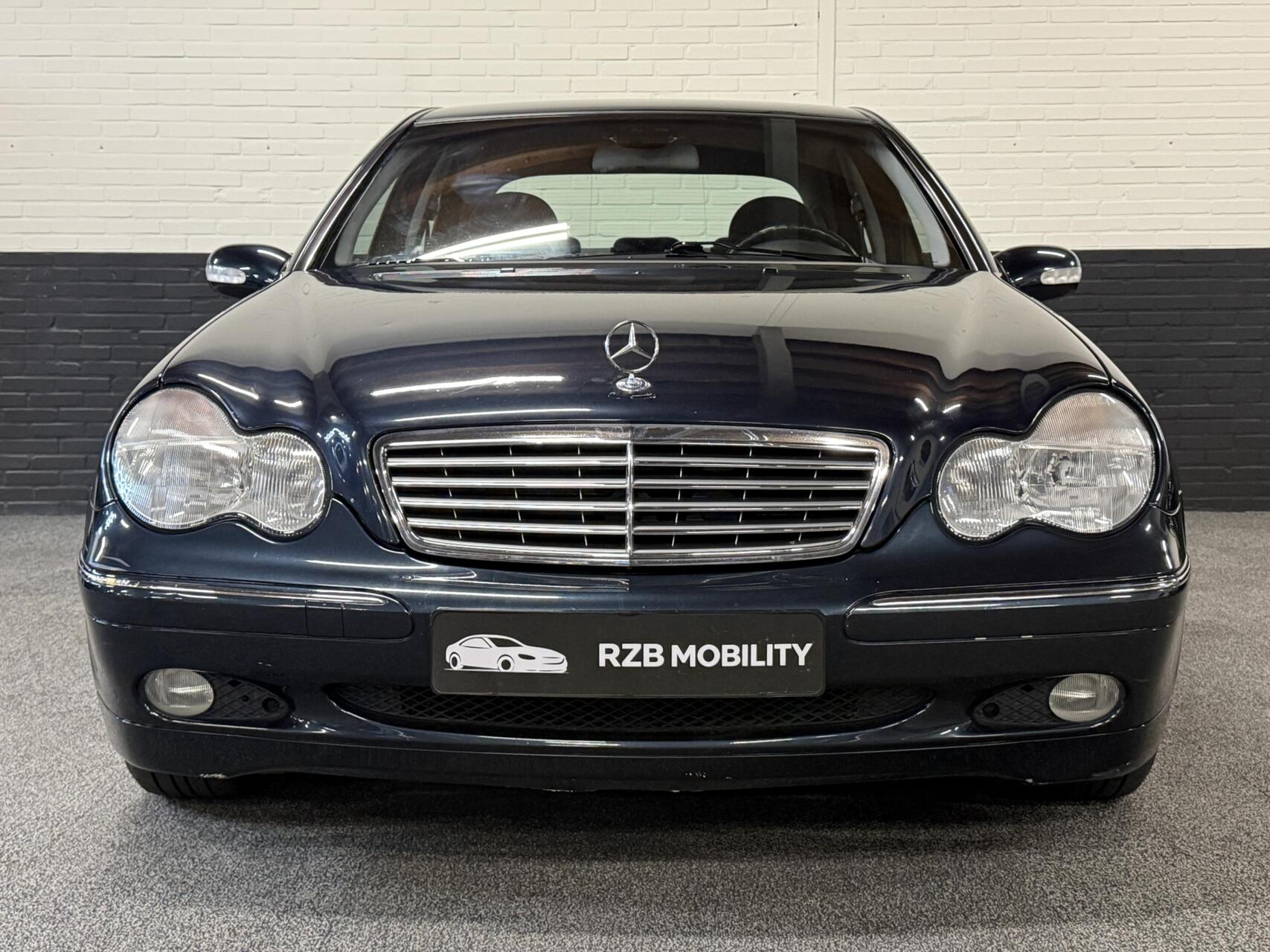 Foto van Mercedes-Benz C 200 Kompressor