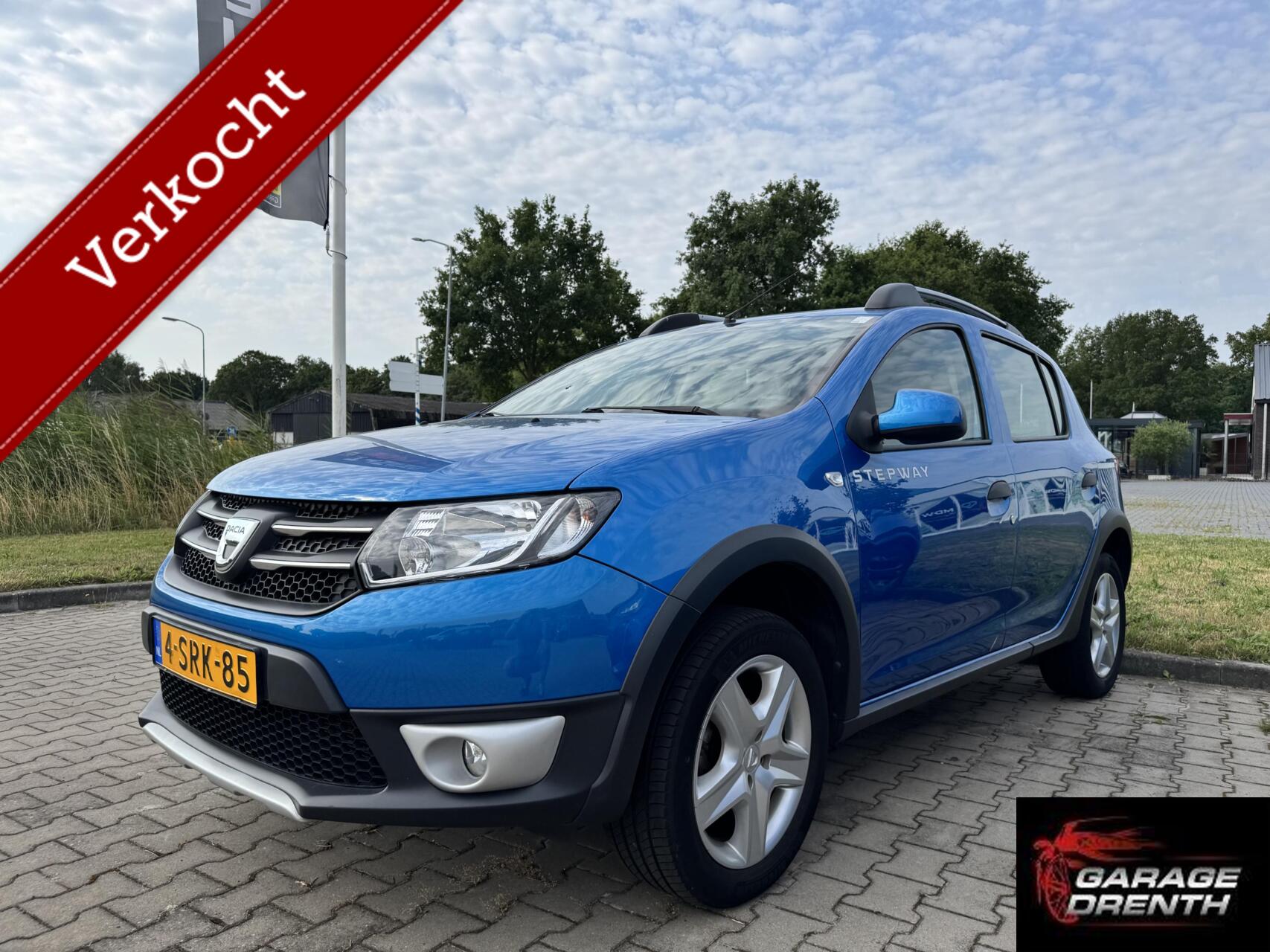 Dacia Sandero 0.9 TCe Stepway Lauréate 2013 - voorkant