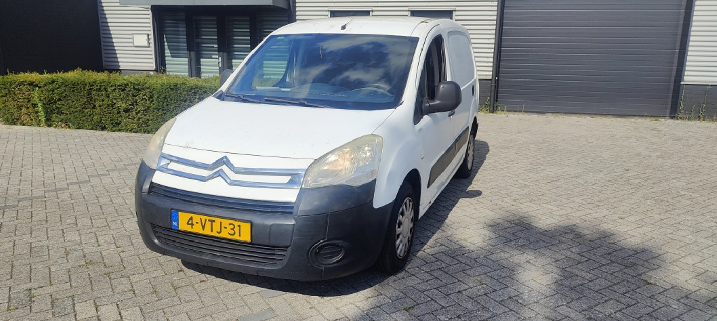 Citroen Berlingo 1.6 HDI Bj 2012 Euro 5  Marge  auto 2012 - voorkant