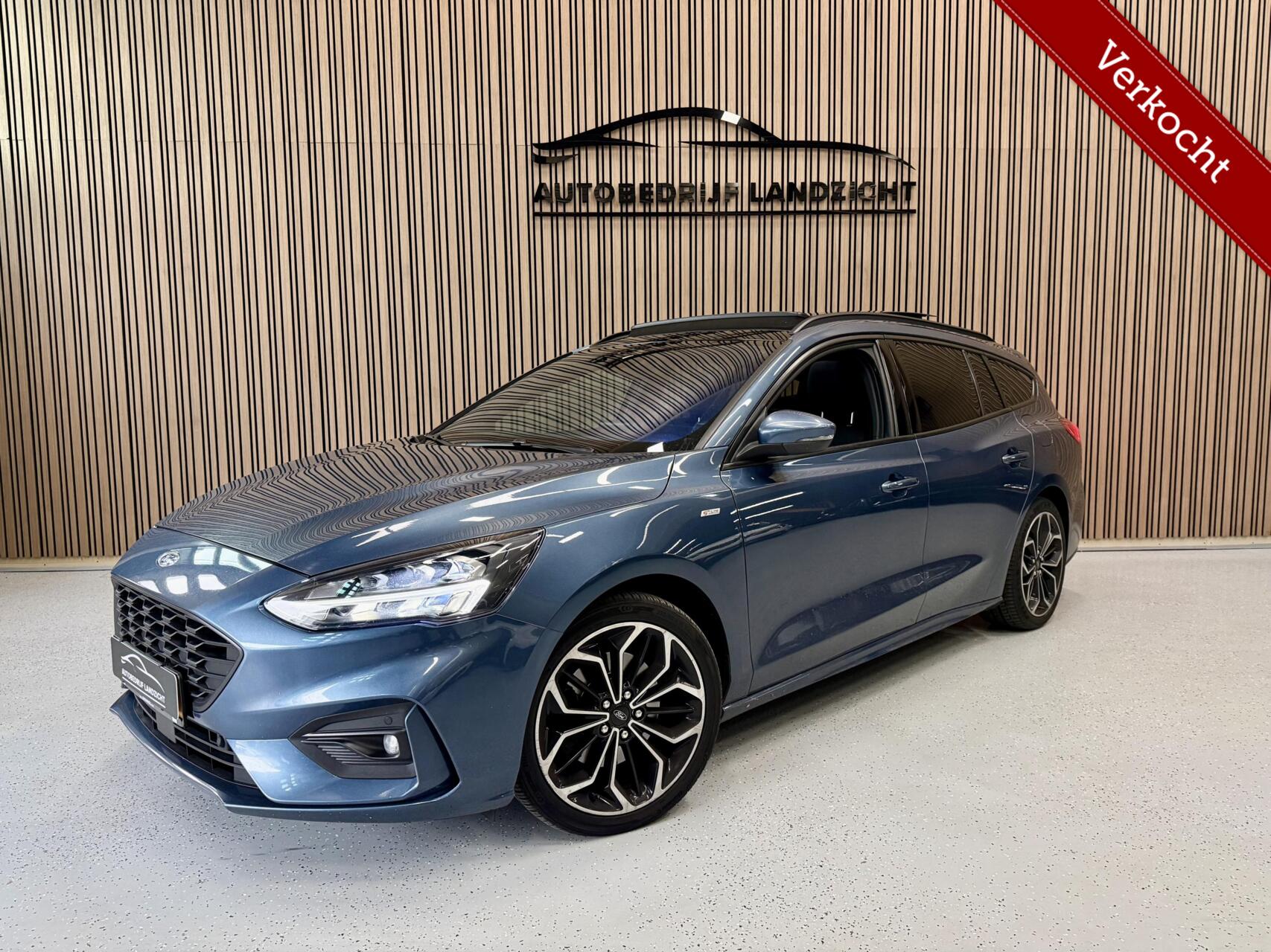 Ford Focus 1.5 EcoBoost ST Line | LED | Pano | 182 PK 2020 - voorkant