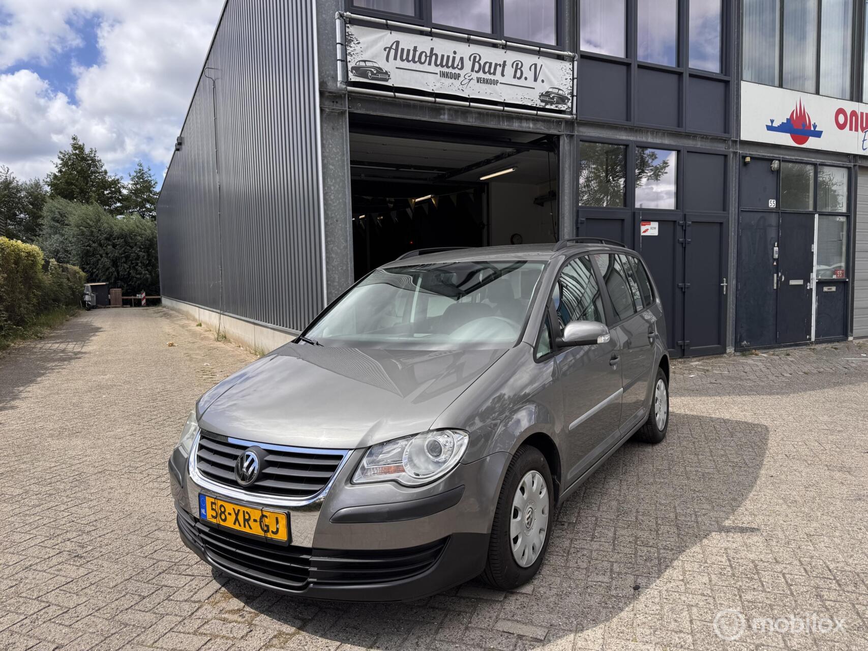 Volkswagen Touran 1.4 TSI Comfortline Business Airco! Nieuwe APK! NAP Logisch! 2007 - voorkant