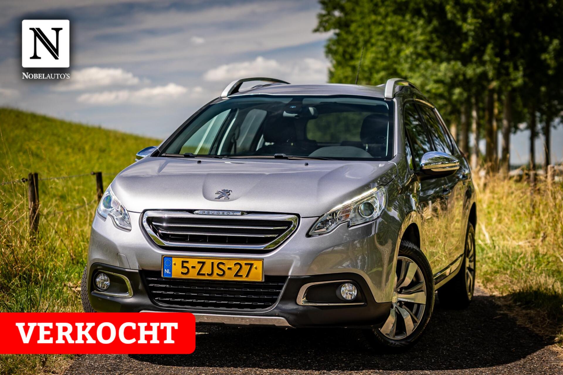 Peugeot 2008 1.2 PureTech Blue Lease Executive|Automaat |Nap 2015 - voorkant
