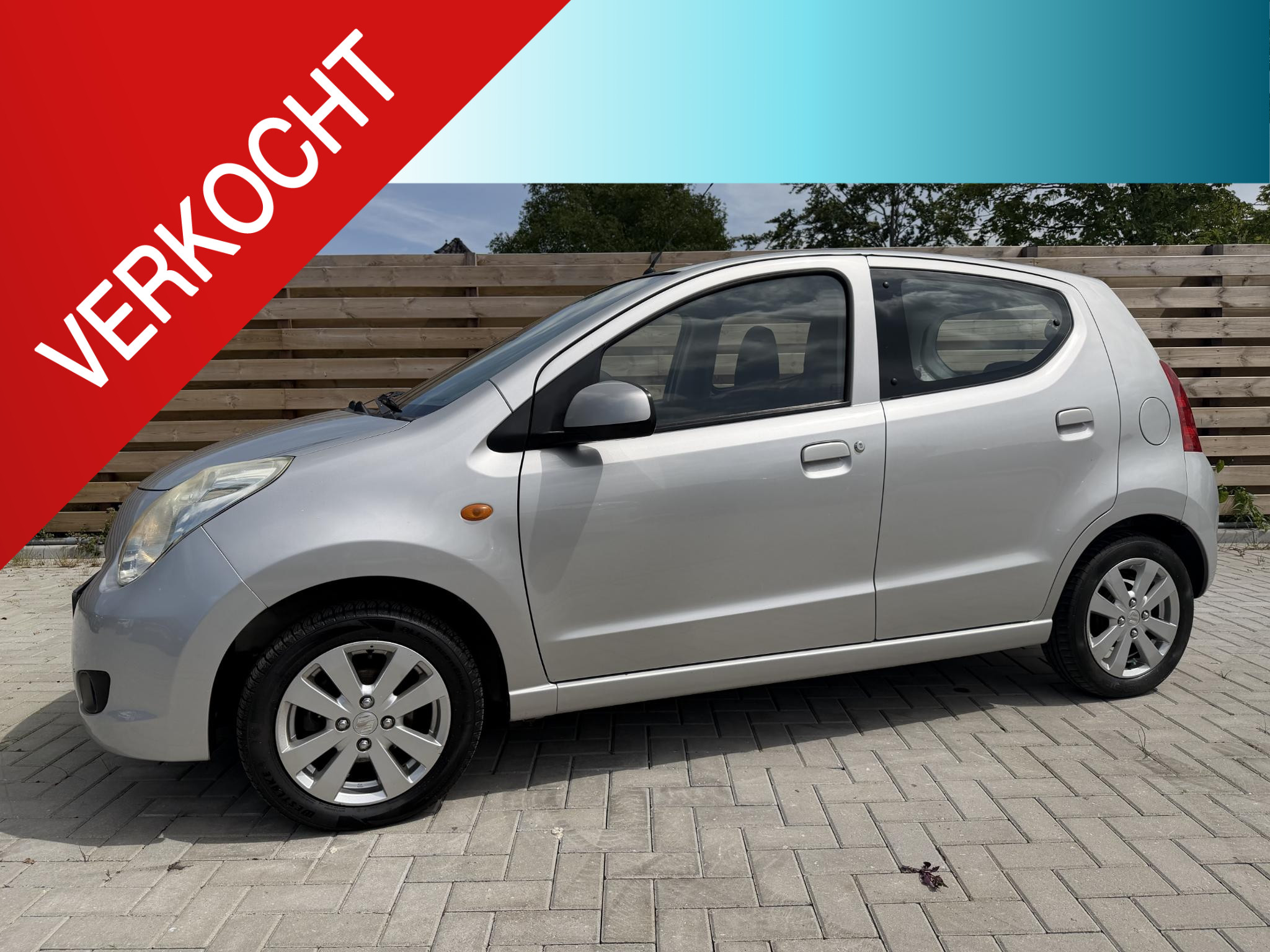 Suzuki Alto 1.0 Cool Exclusive 2011 - voorkant