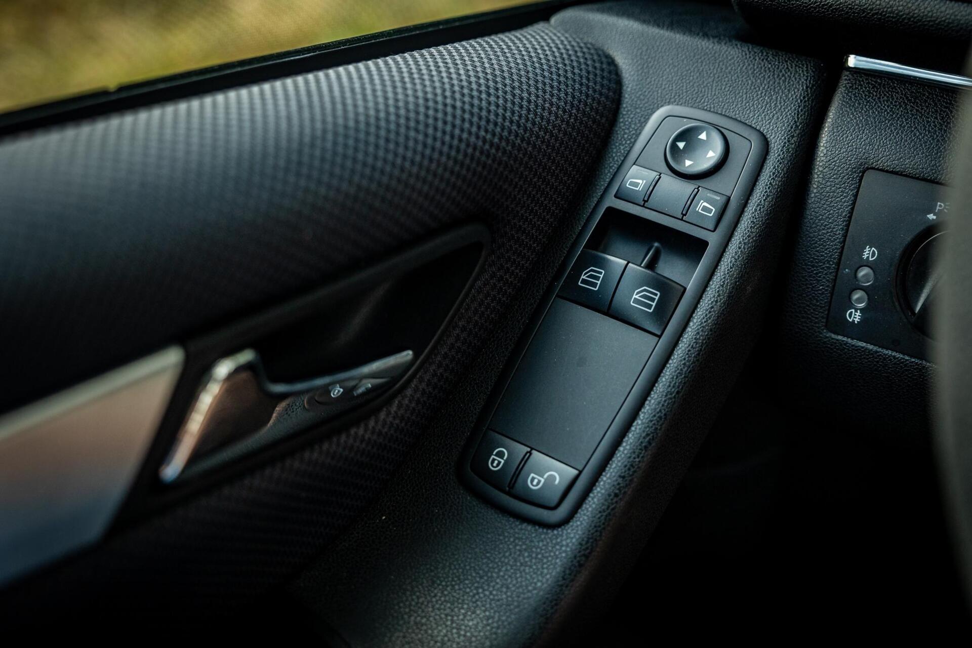 Foto van Mercedes-Benz B 170