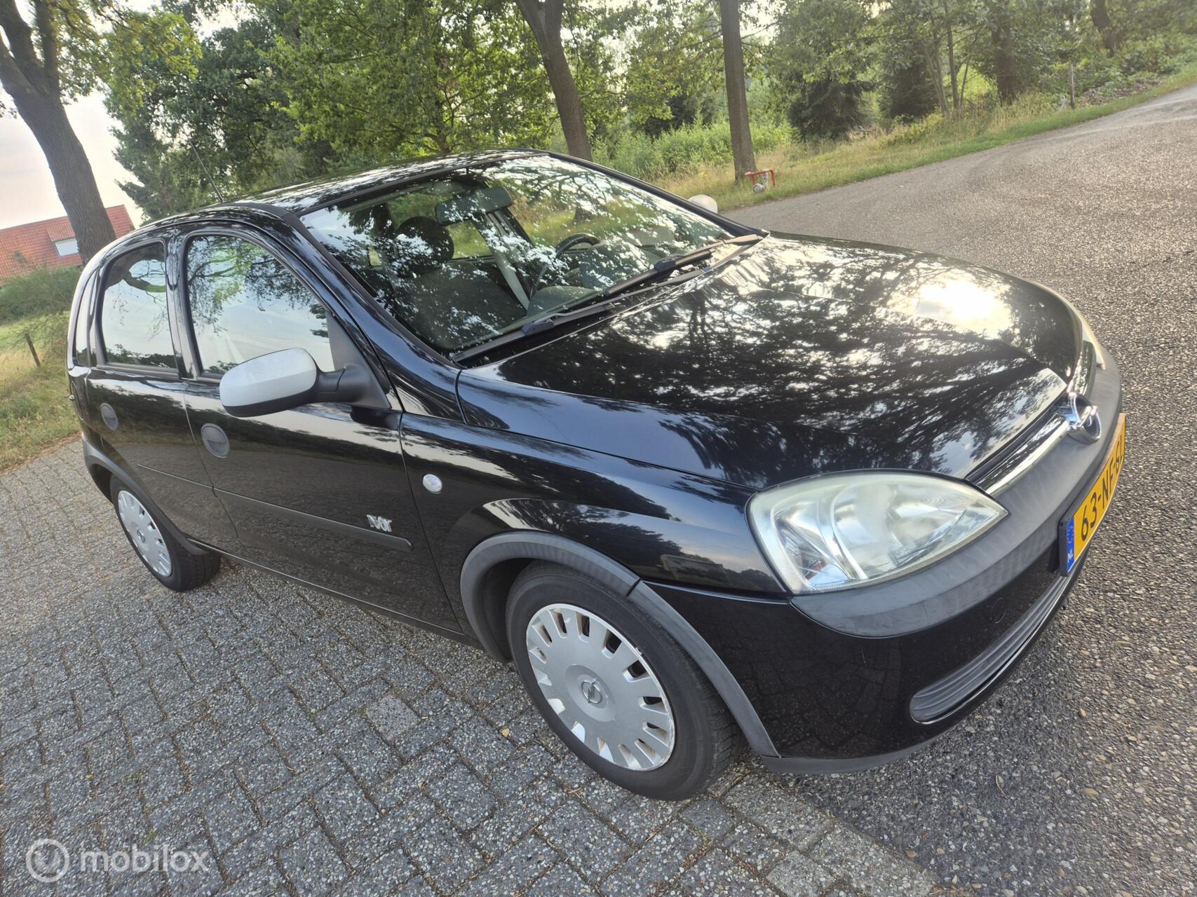 Opel Corsa-c 1.2-16V Comfort 5 deurs 2003 - voorkant