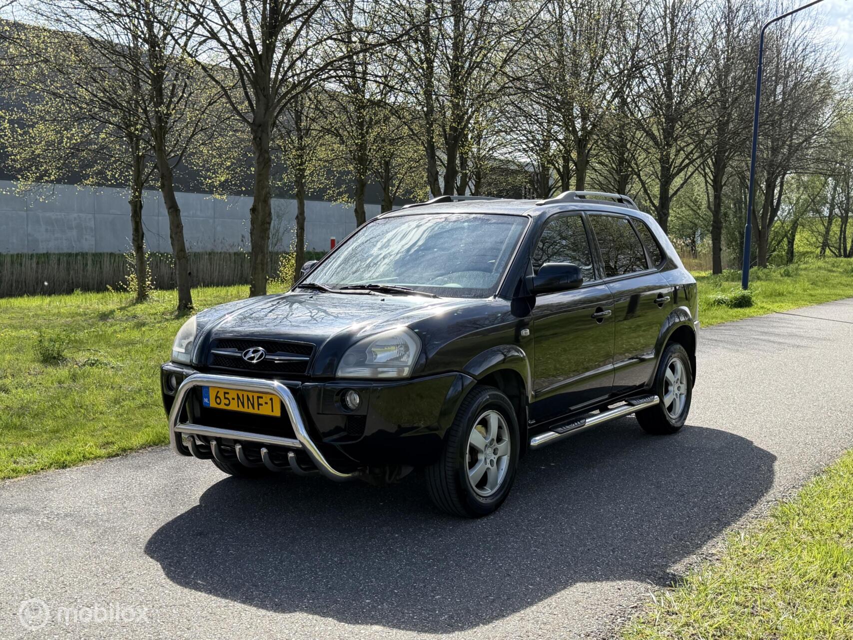 Hyundai Tucson 2.0i Active*LEDER*STOELVERWARMING*TREKHAAK 2005 - voorkant