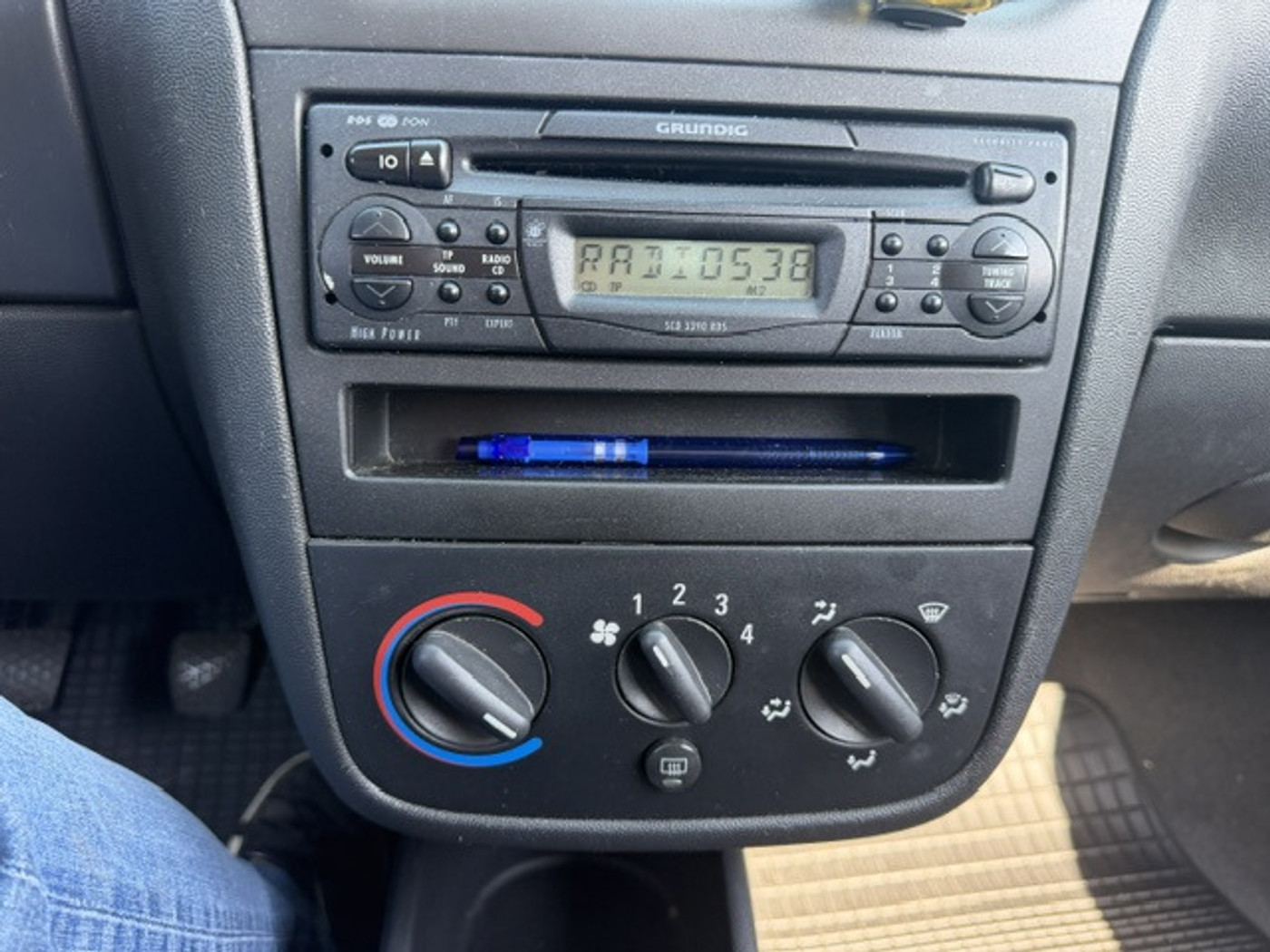 Foto van Opel Corsa-c