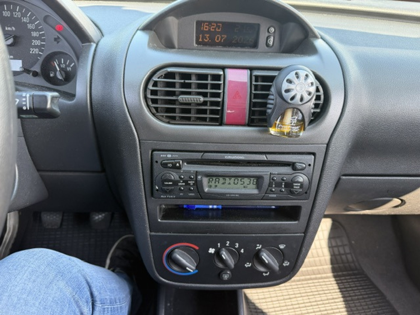 Foto van Opel Corsa-c