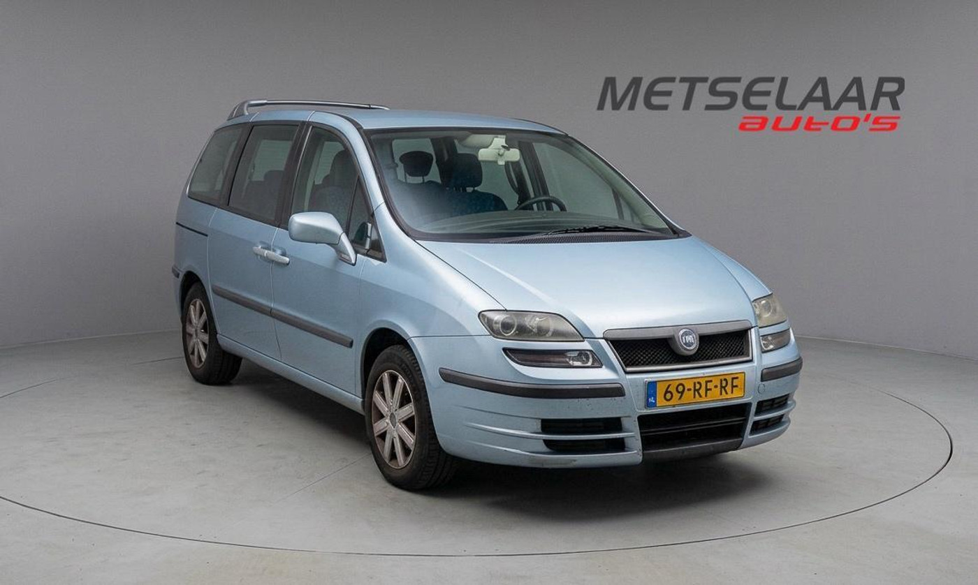 Fiat Fiat Ulysse 2.0-16V Dynamic 2006 - voorkant