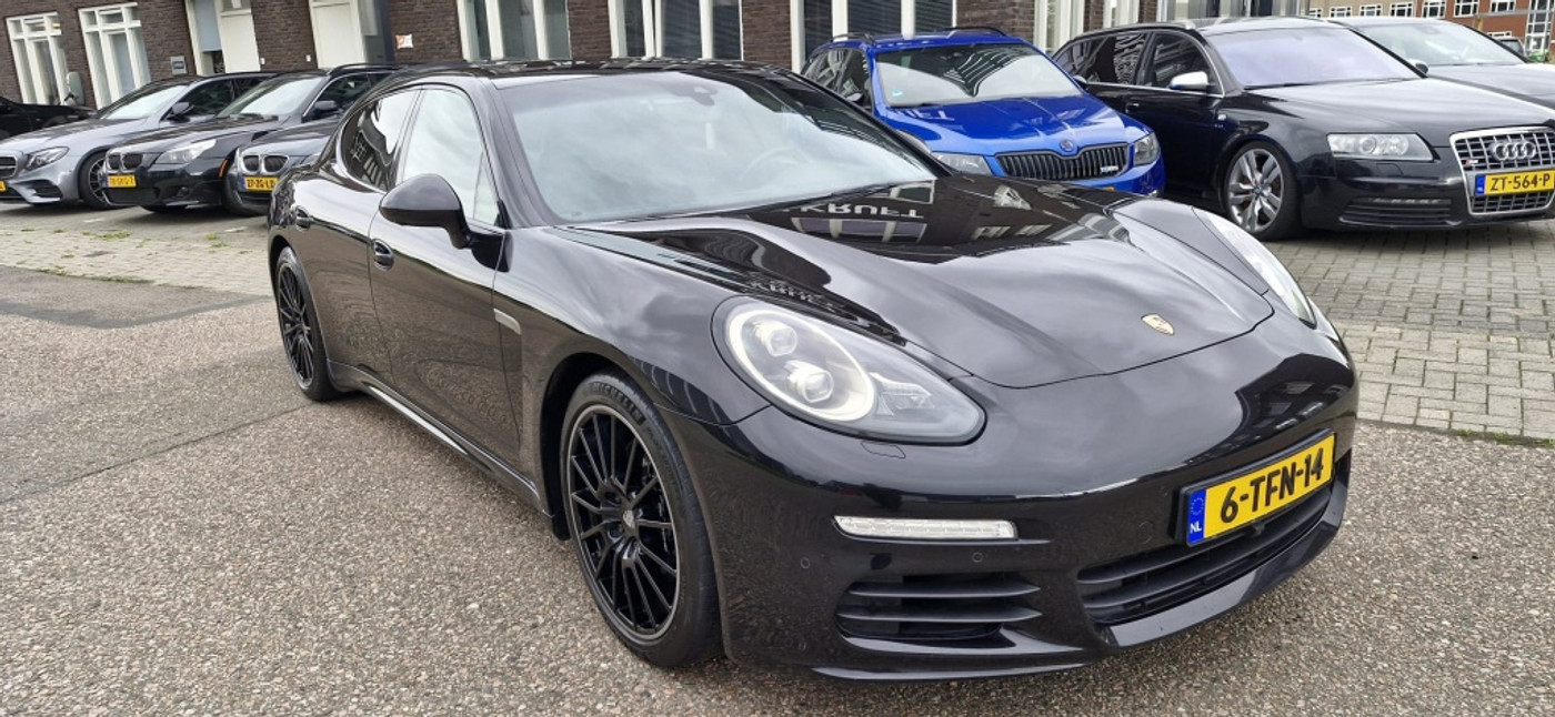 Foto van Porsche Panamera S E-hybrid