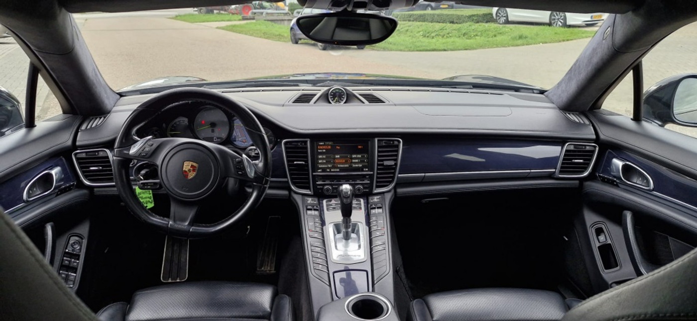 Foto van Porsche Panamera S E-hybrid