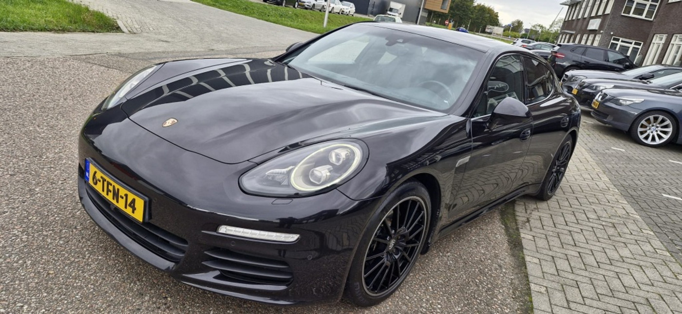 Porsche Panamera S E-hybrid 3.0 S E-Hybrid Facelift Dealer onderhouden 2014 - voorkant