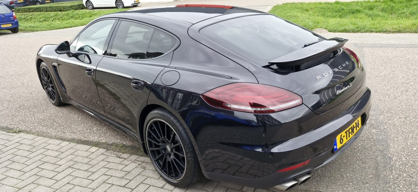 Foto van Porsche Panamera S E-hybrid