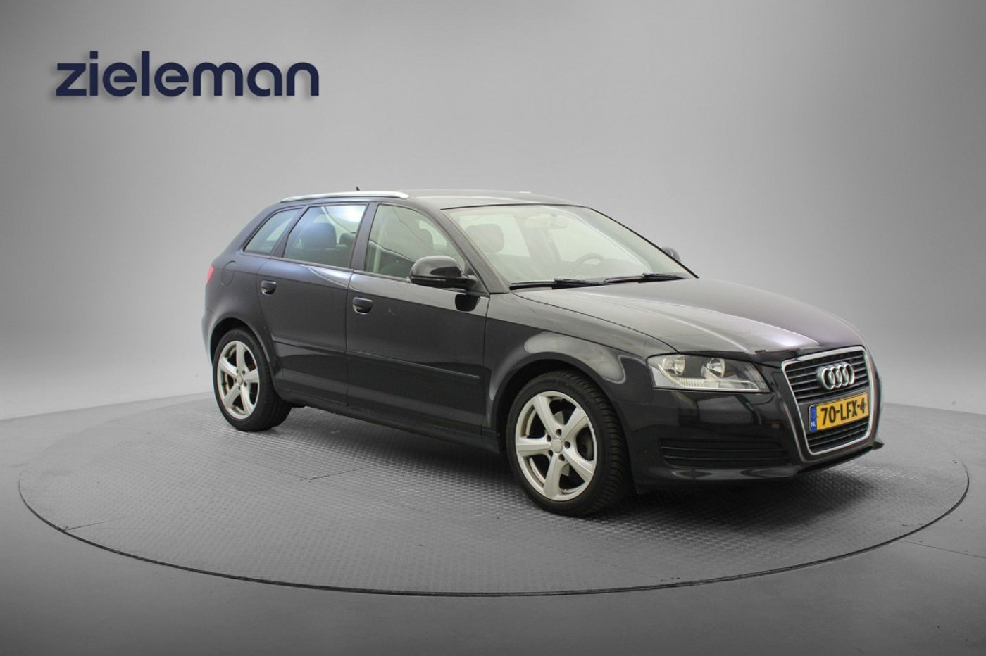 Audi Audi A3 1.4 TFSI Attraction Pro Line Business - Navi, Cruise, Clima 2010 - voorkant