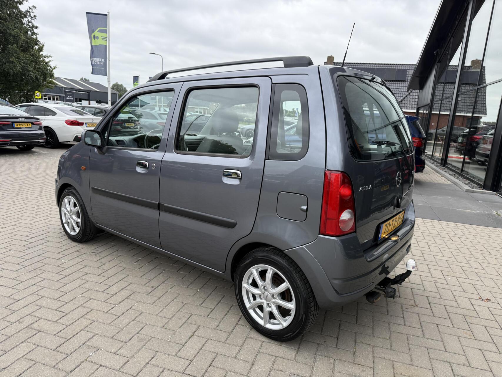 Foto van Opel Agila
