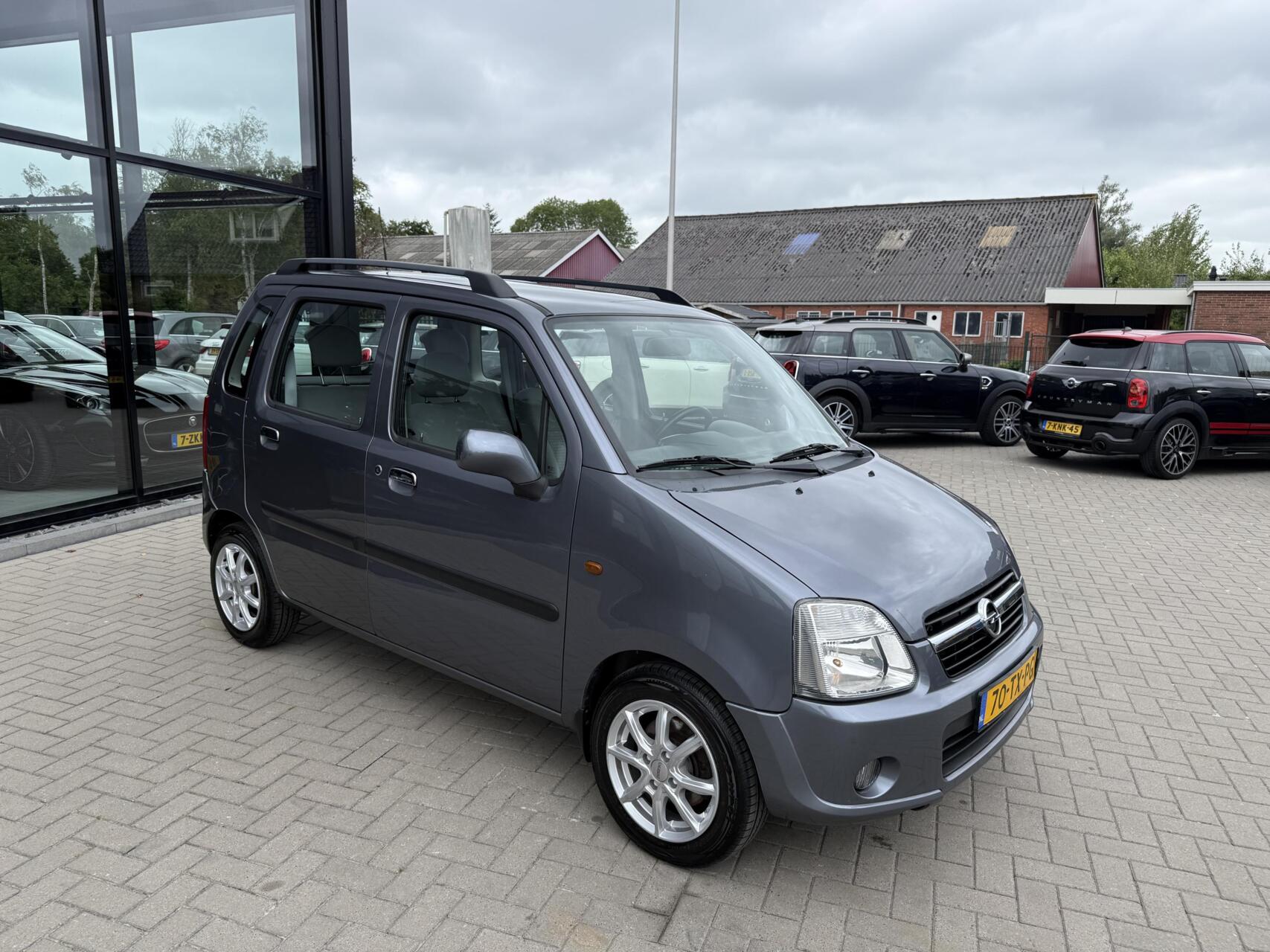 Foto van Opel Agila
