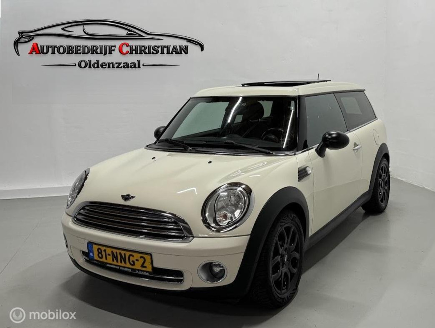 Mini Mini Clubman 1.6 One Bns Line | PANO | NAVI | START/STOP 2010 - voorkant