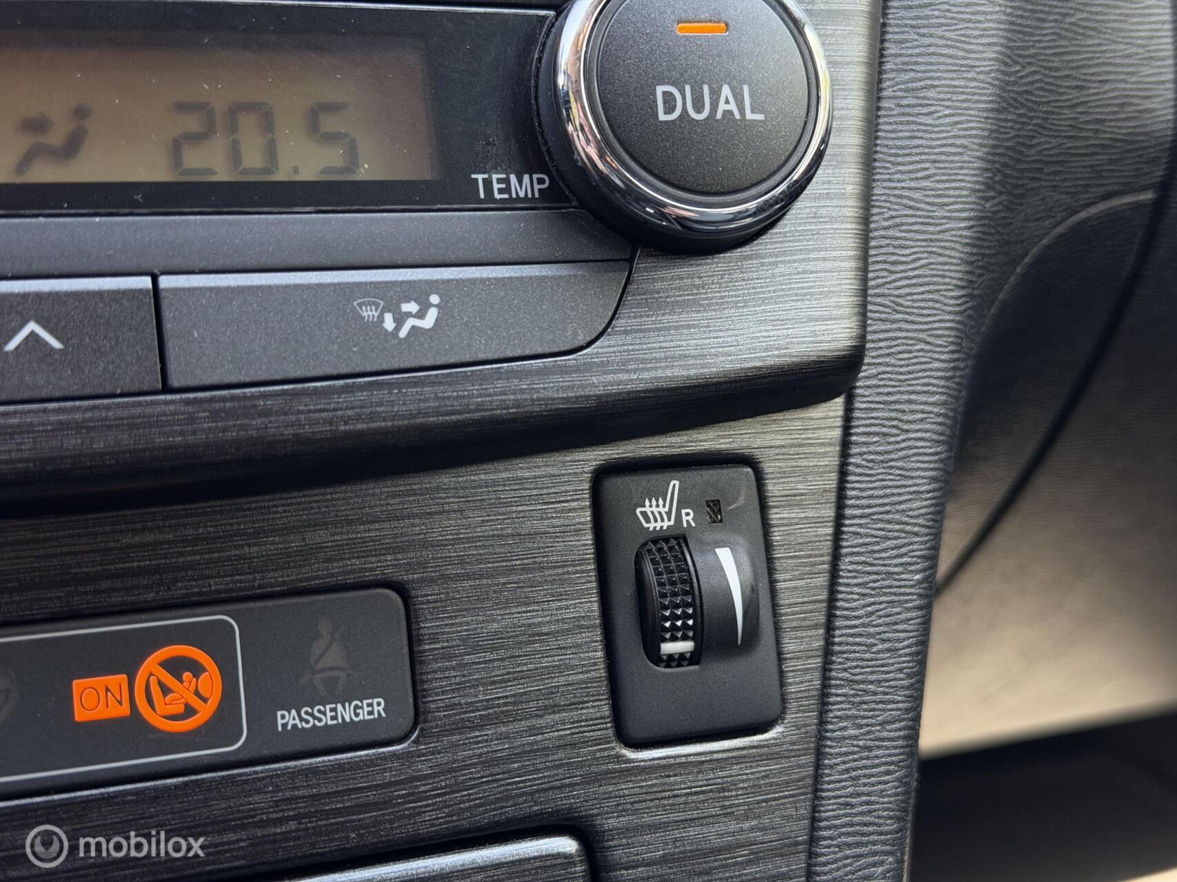 Foto van Toyota Toyota Avensis