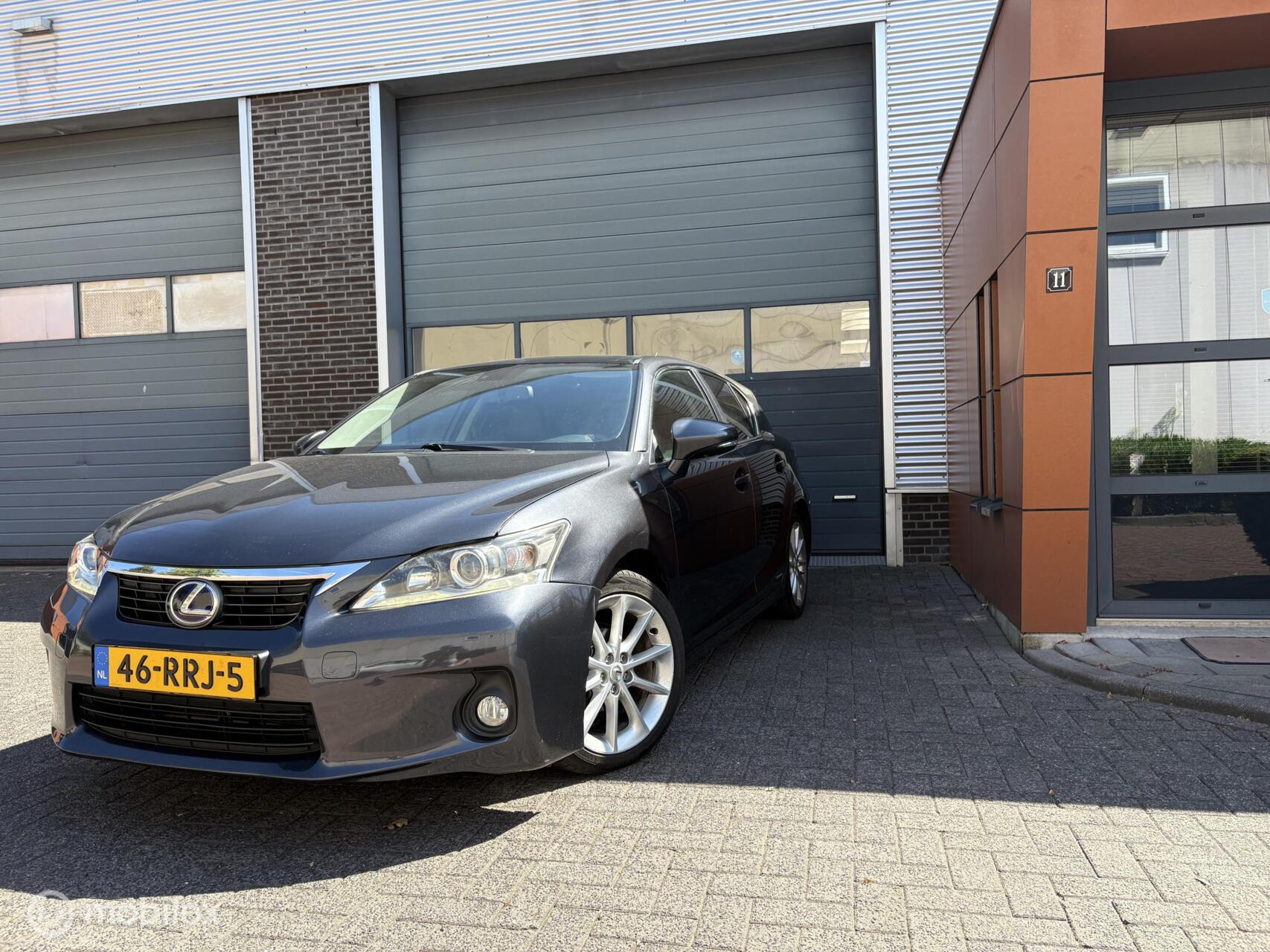 Lexus Lexus Ct200h 200h Business Line Pro 2011 - voorkant