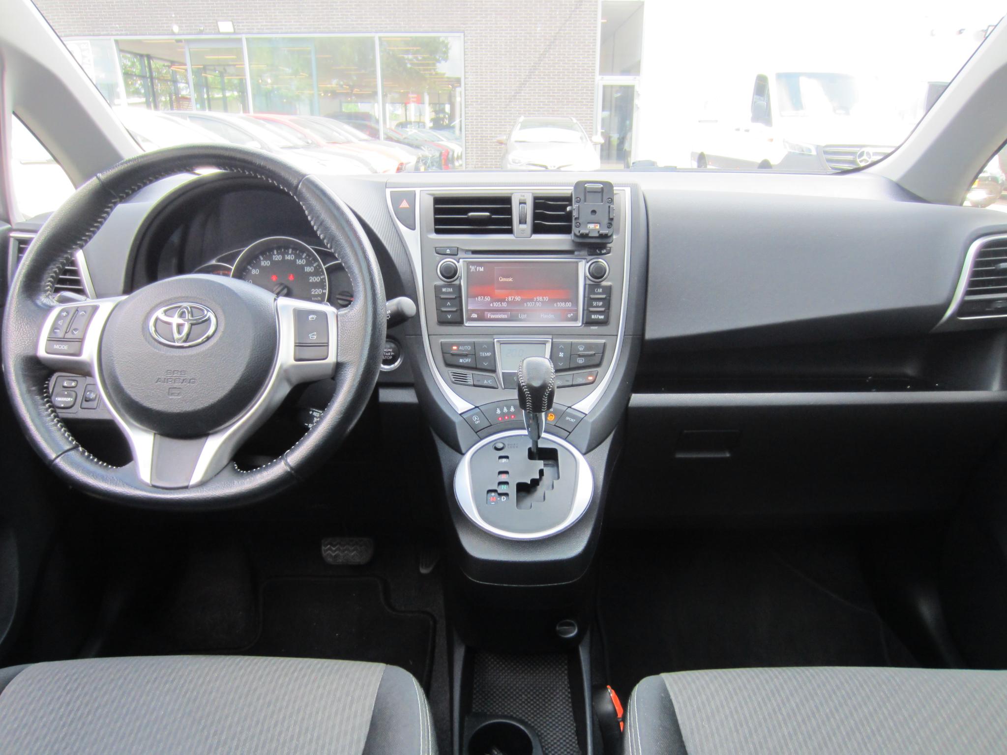 Foto van Toyota Toyota Verso-s