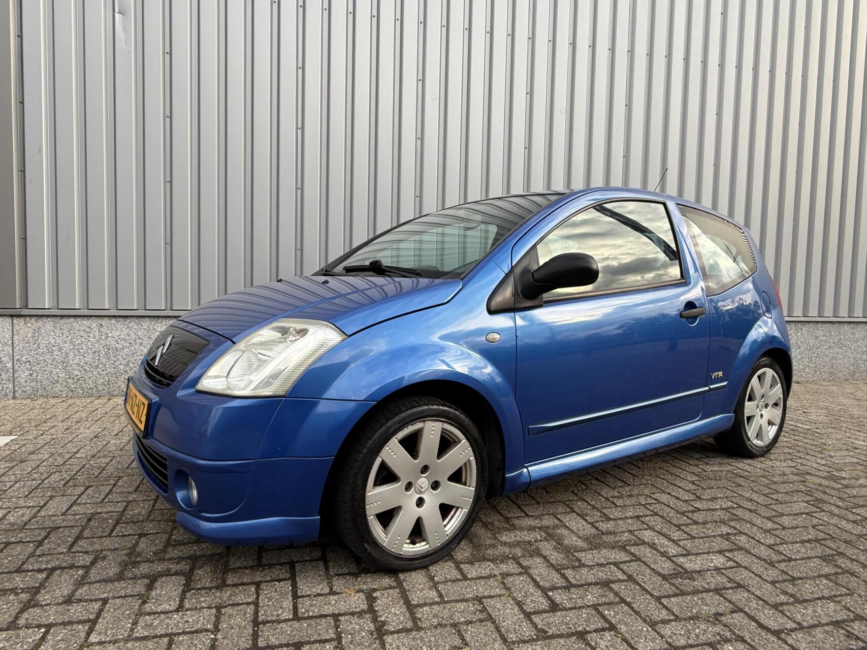 Citroen C2 1.4i VTR 2004 - voorkant