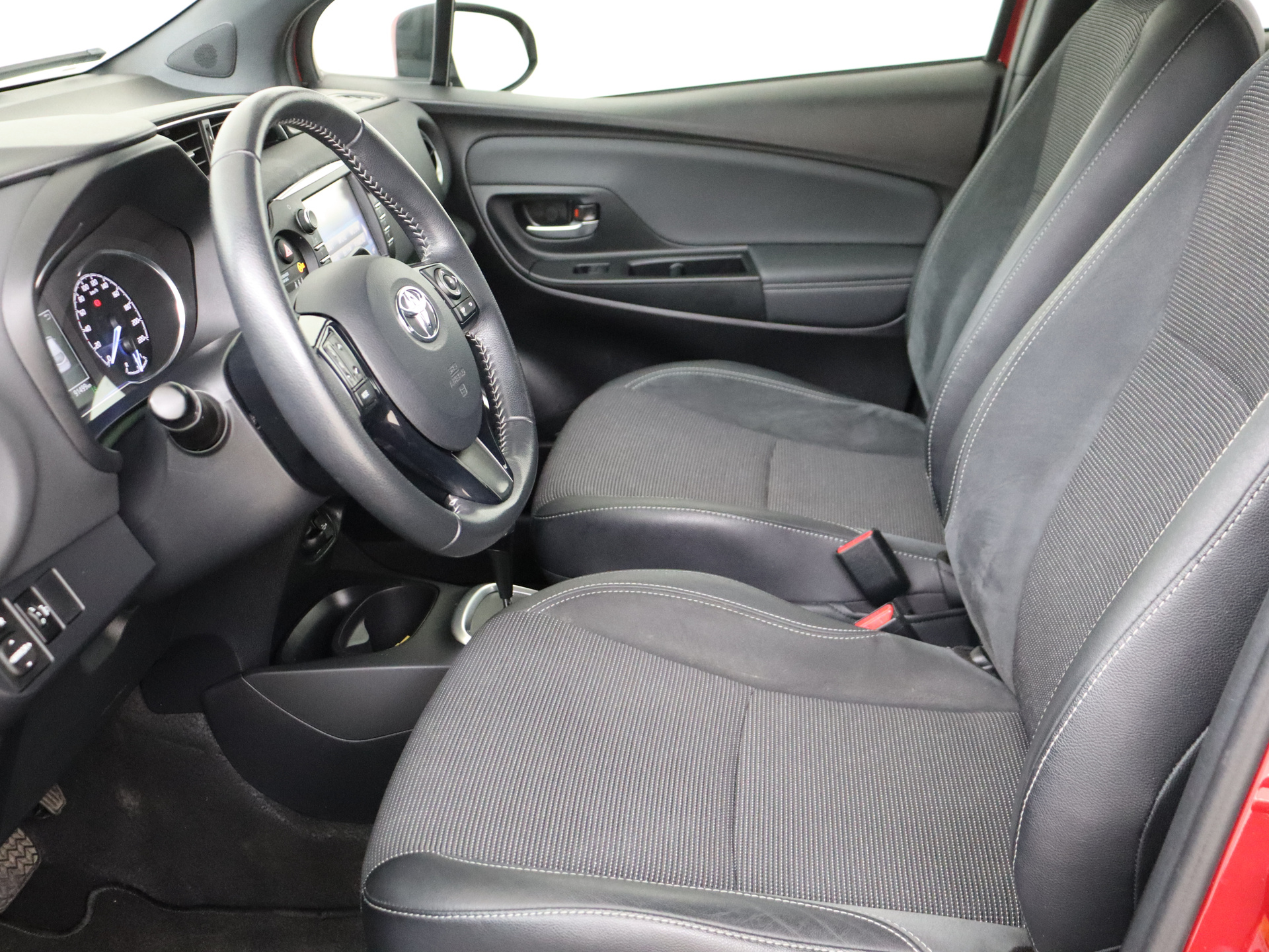 Foto van Toyota Toyota Yaris Hybrid