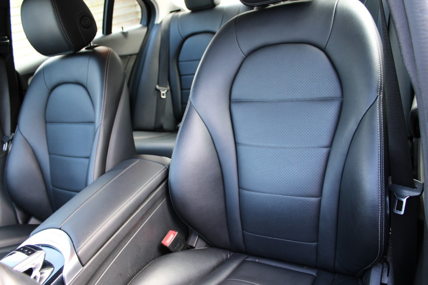 Foto van Mercedes-Benz C 180