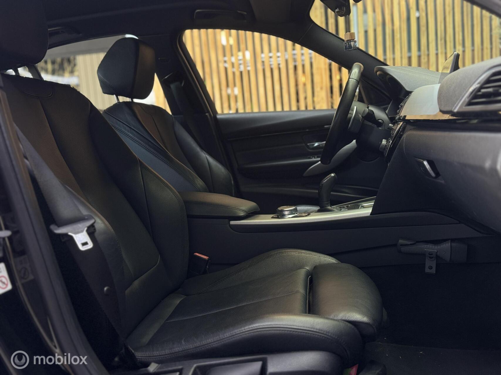 Foto van BMW 320i