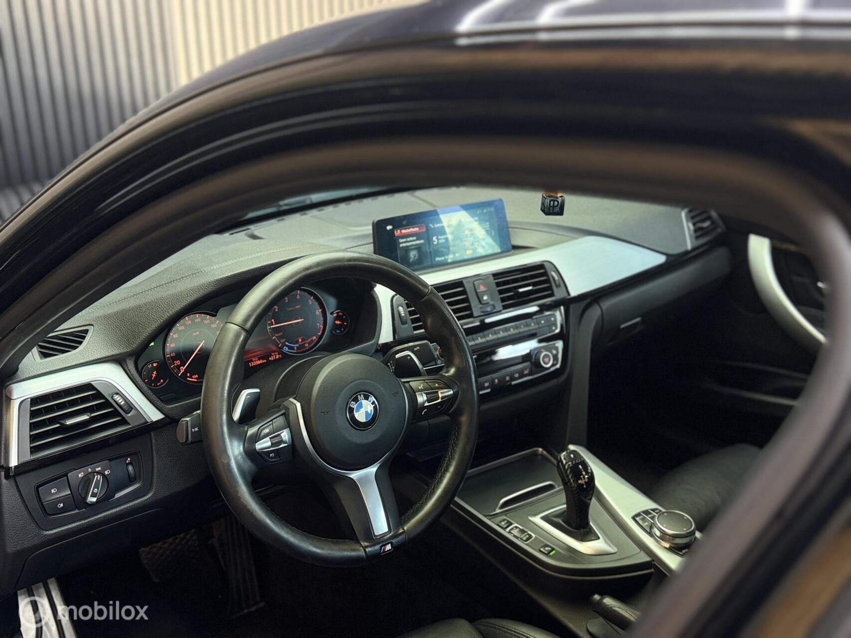 Foto van BMW 320i
