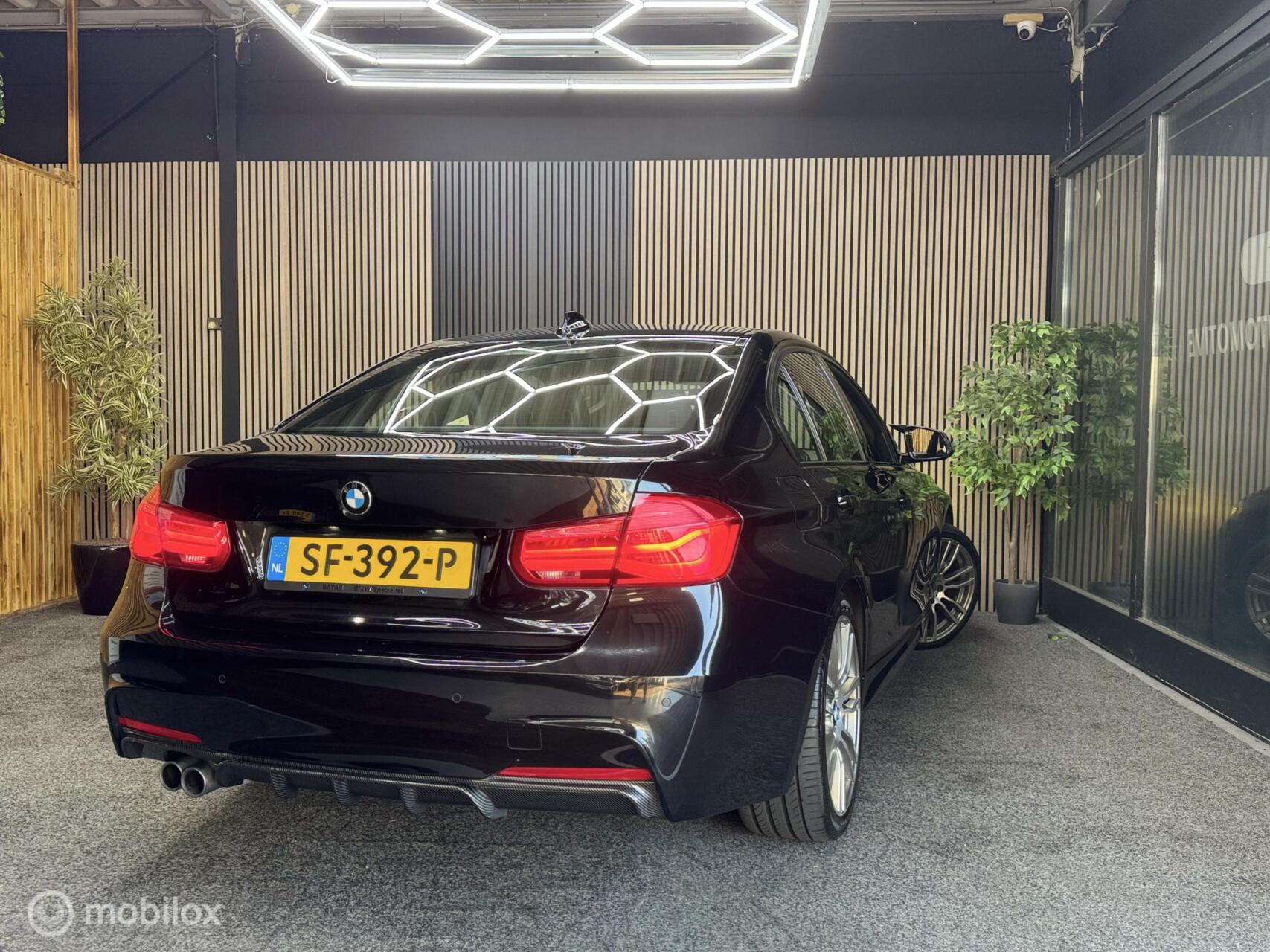 Foto van BMW 320i