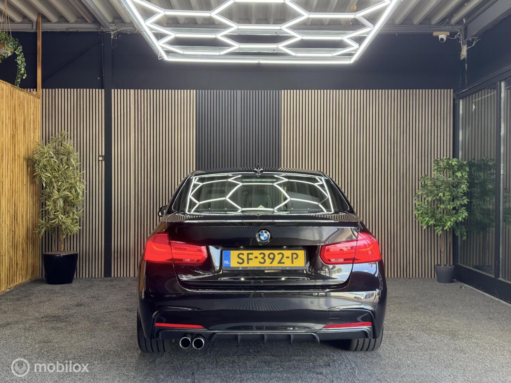 Foto van BMW 320i