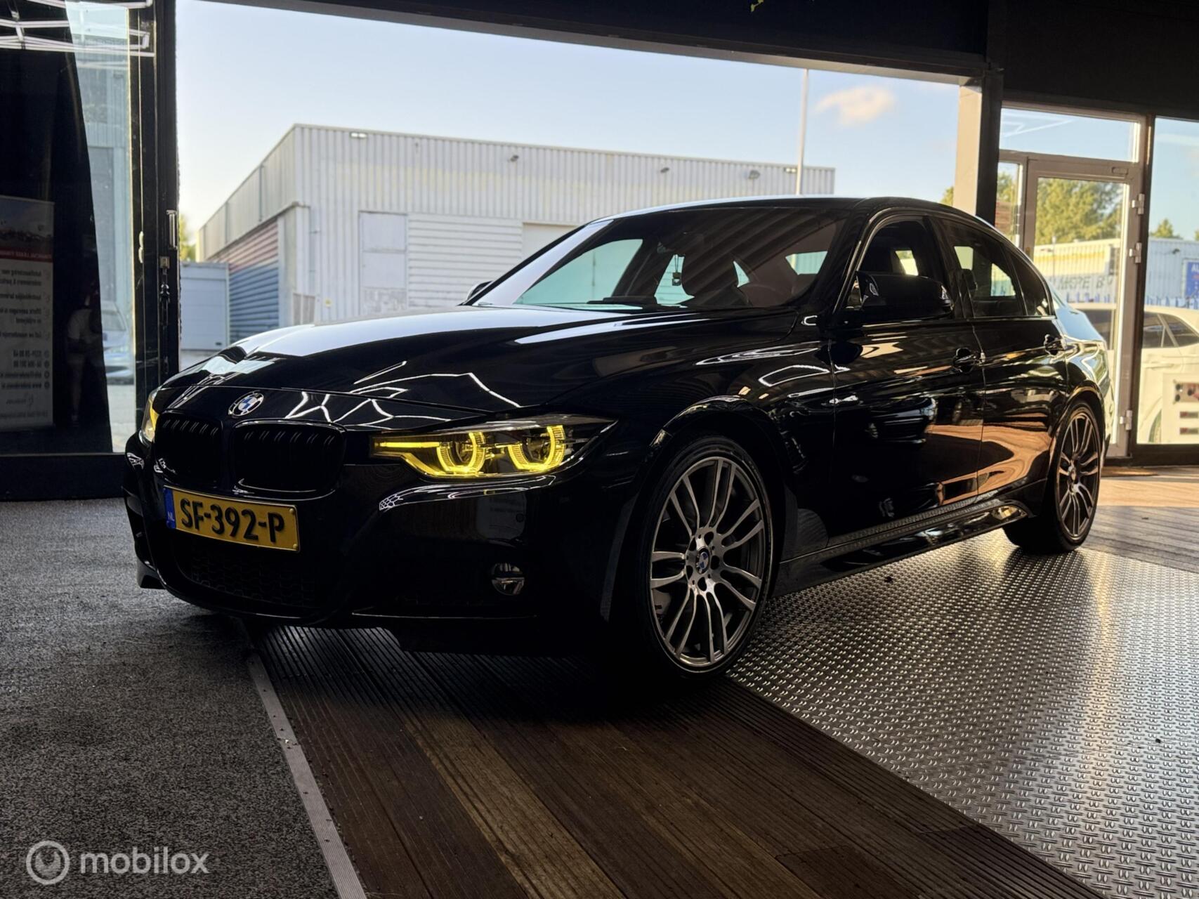 Foto van BMW 320i