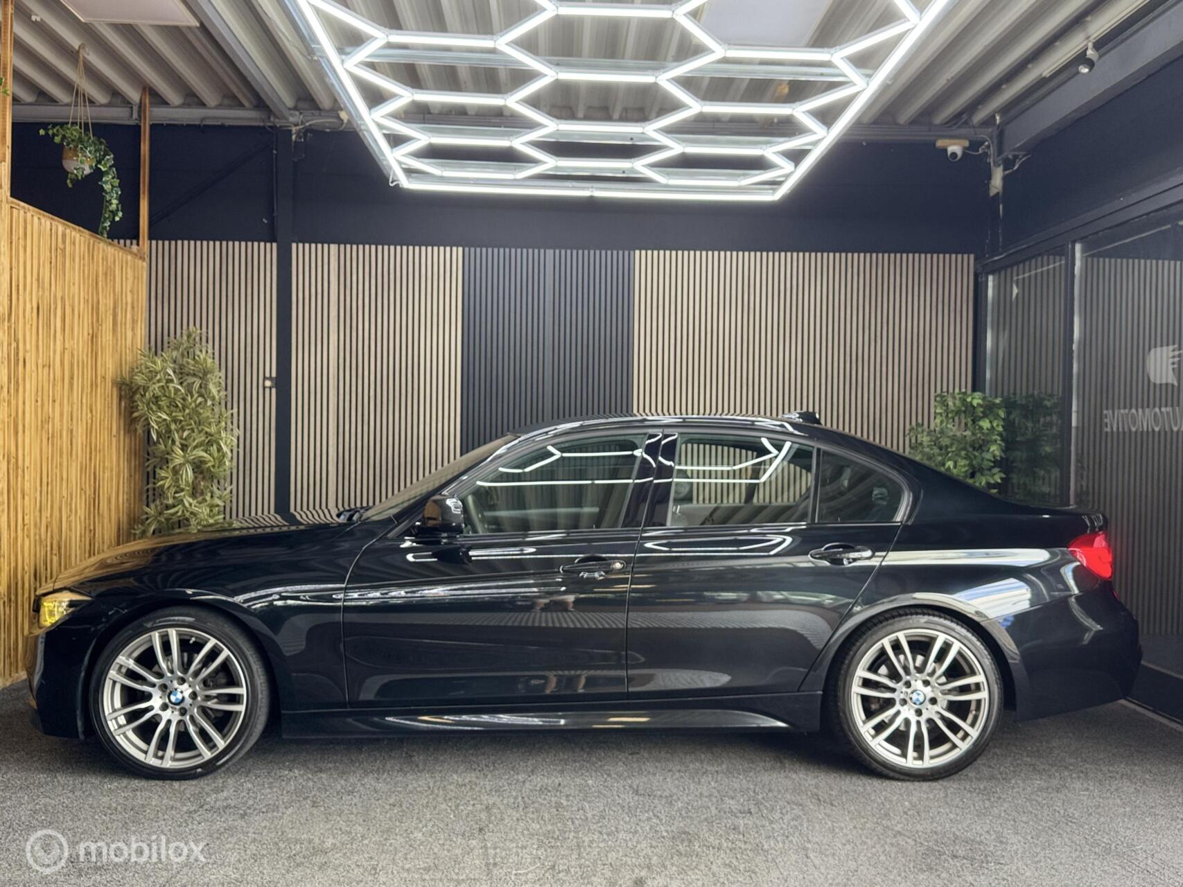 Foto van BMW 320i