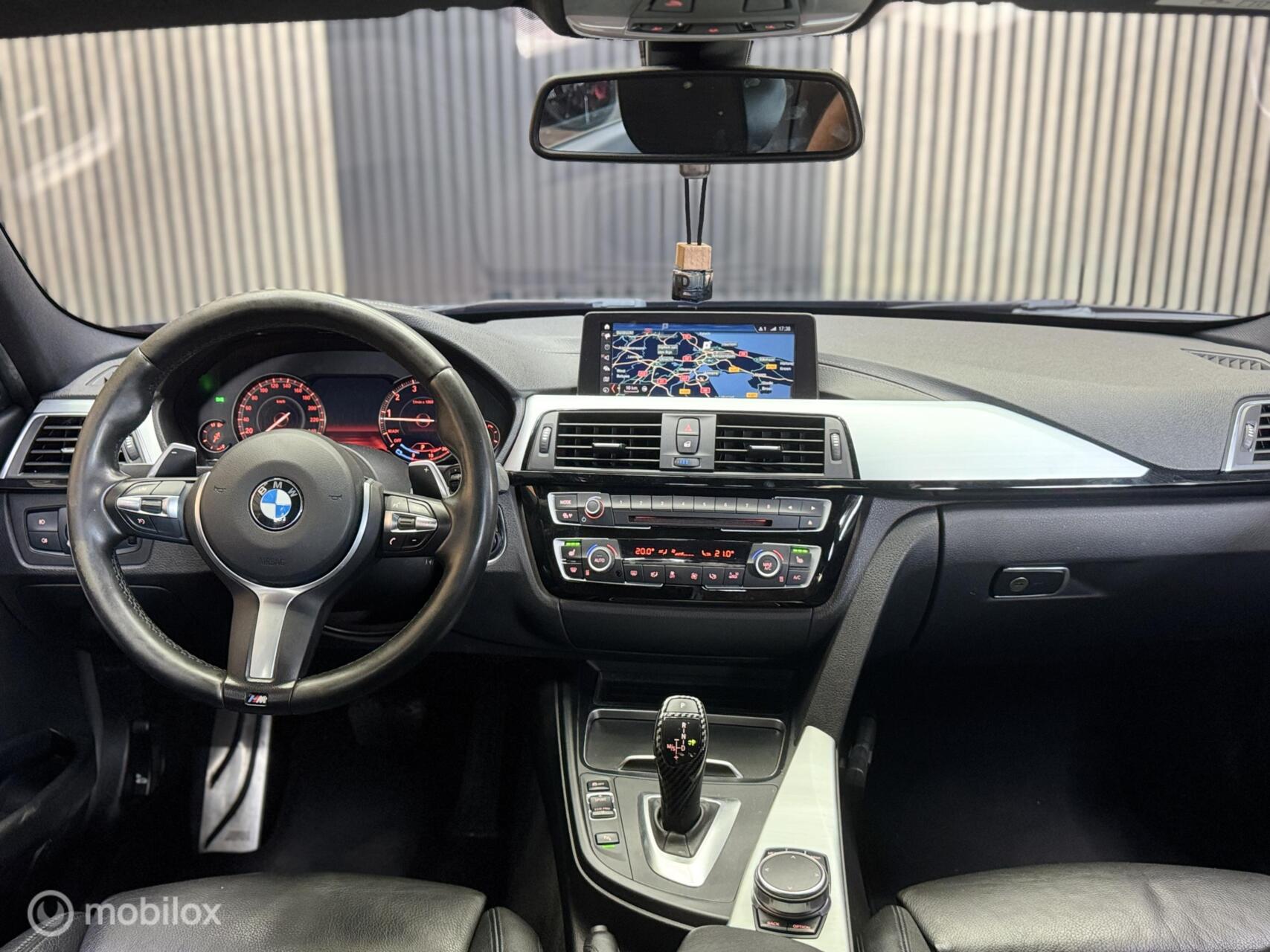 Foto van BMW 320i
