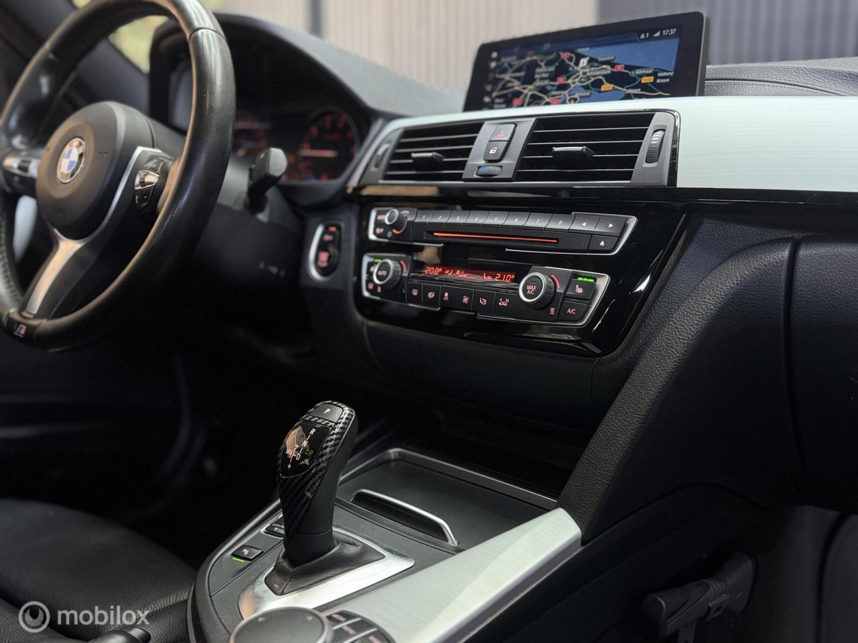 Foto van BMW 320i