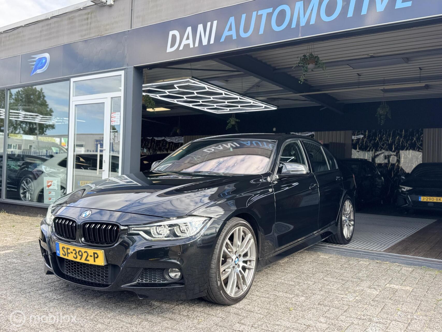 Foto van BMW 320i