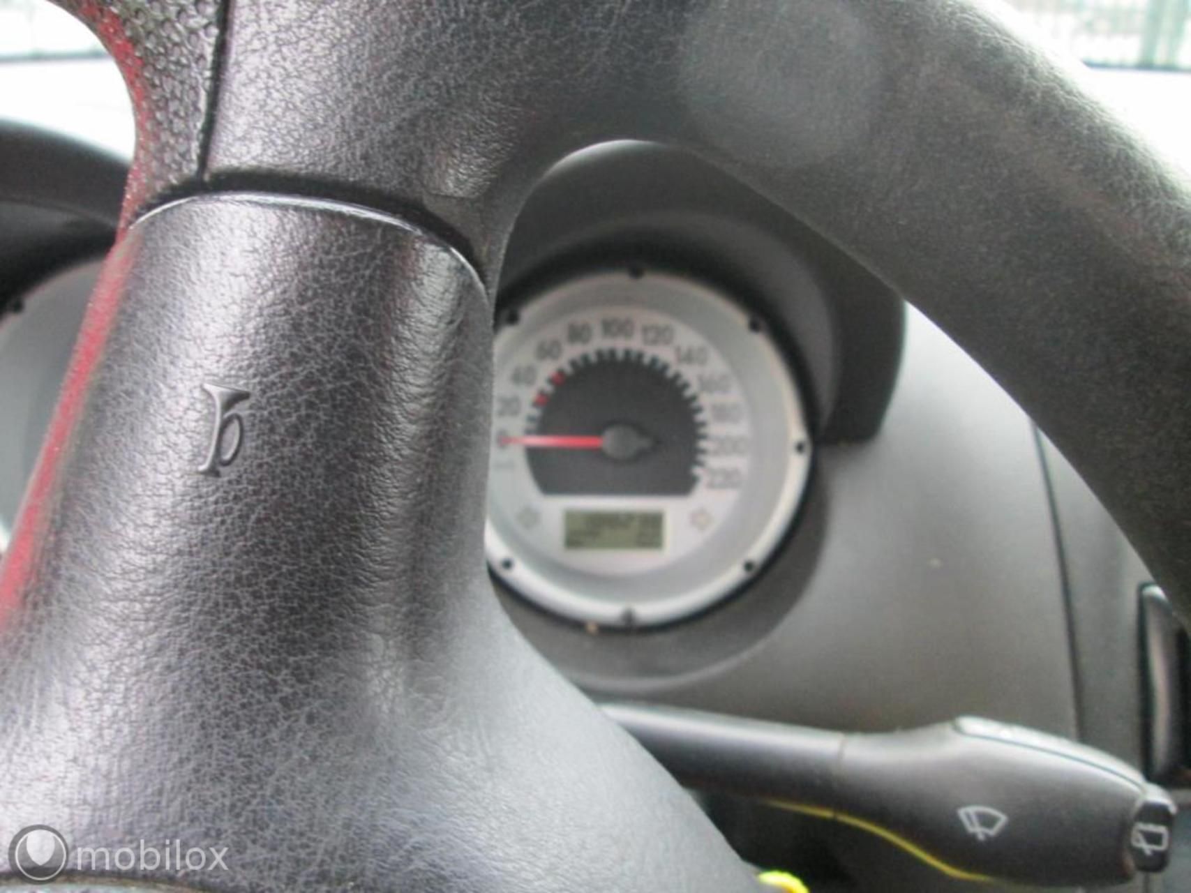 Foto van Volkswagen Lupo