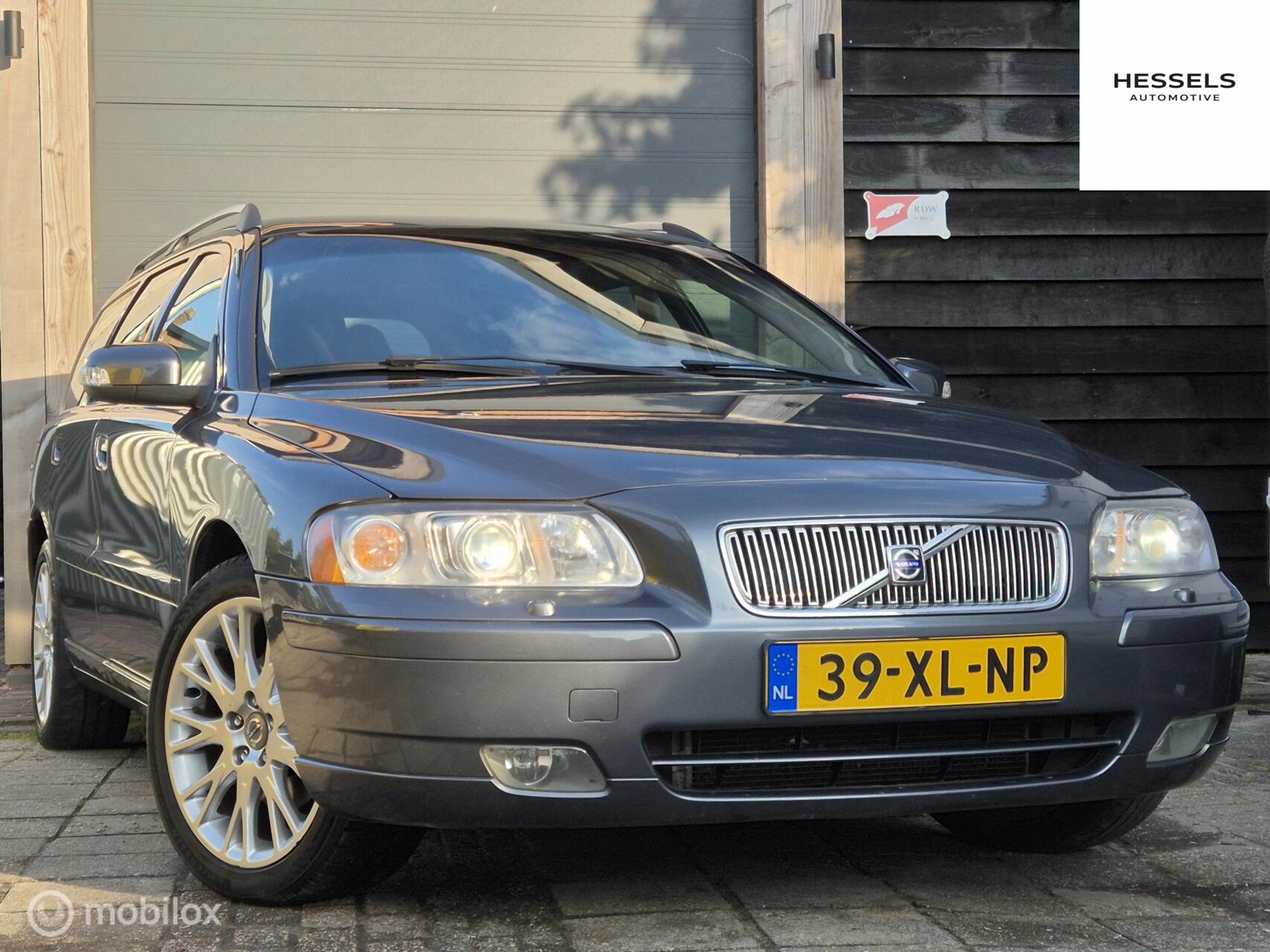Volvo V70 2.4 Edition Sport Xenon 7 persoons 2007 - voorkant