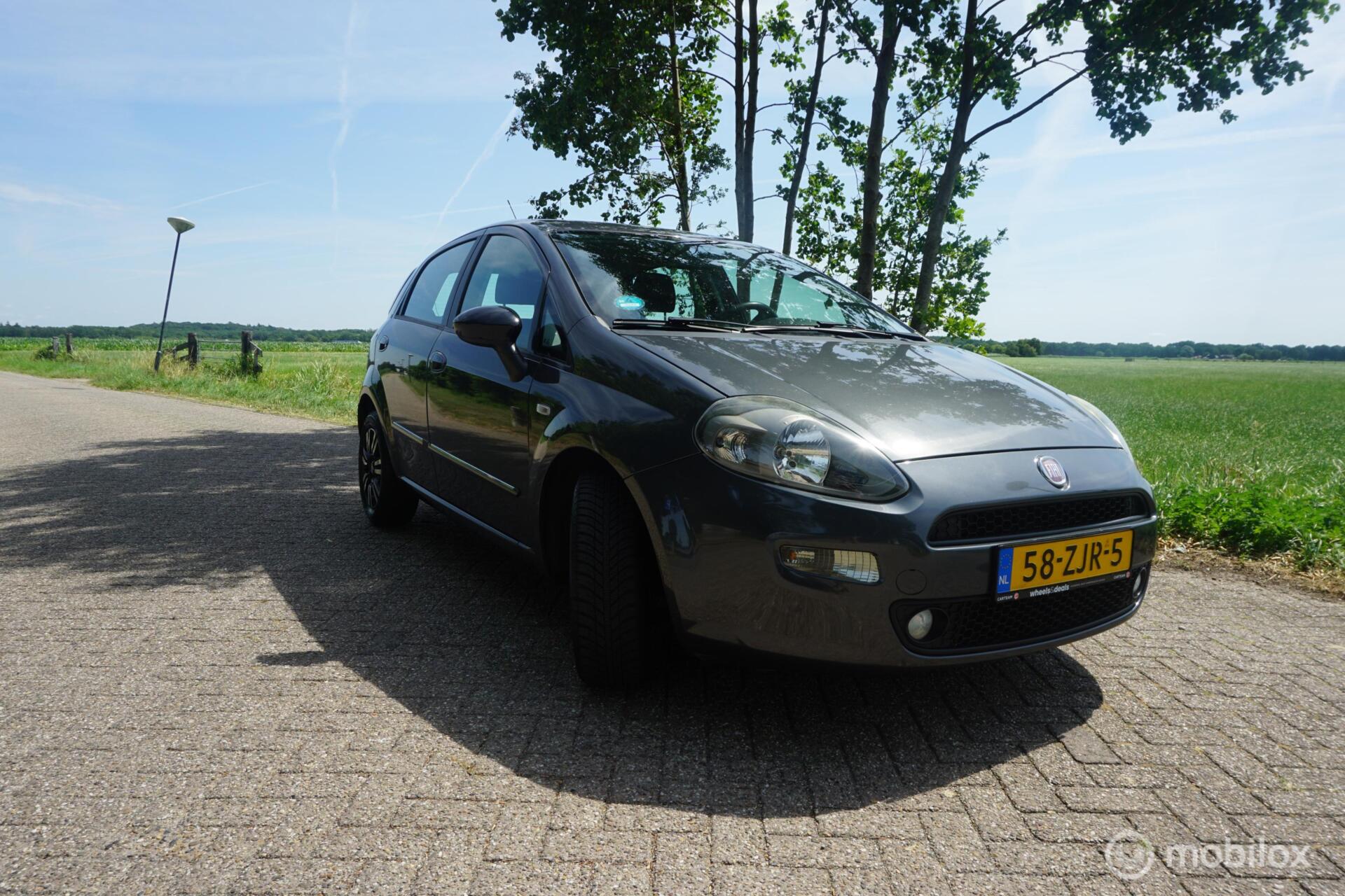 Fiat Fiat Punto 0.9 TwinAir Easy 2012 - voorkant