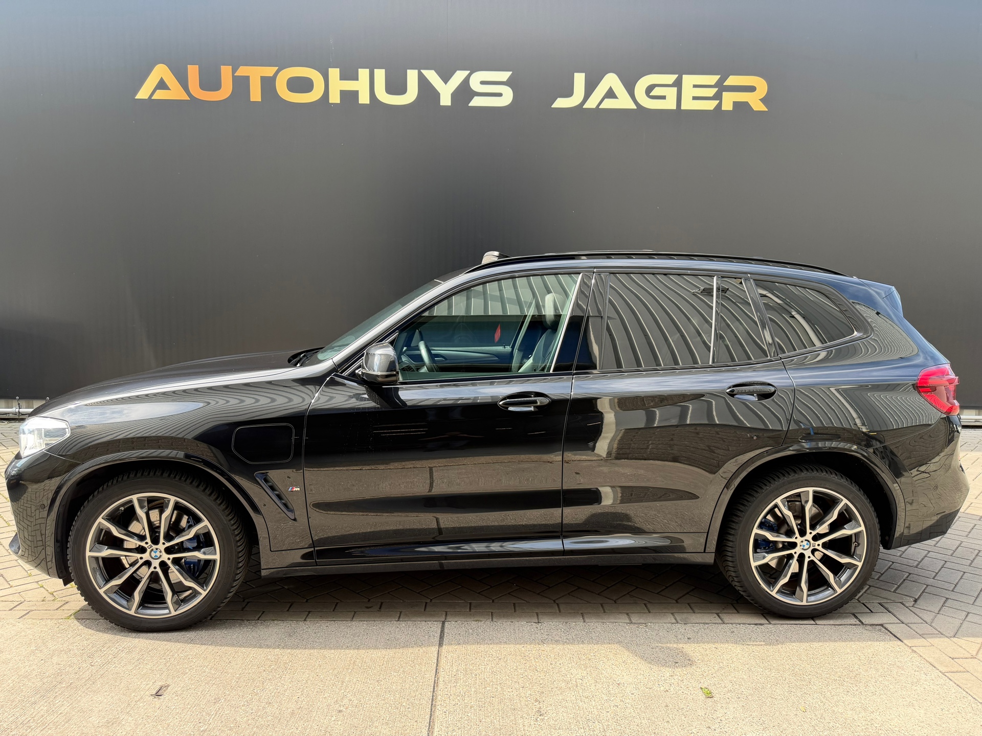 Foto van BMW X3 Xdrive30e