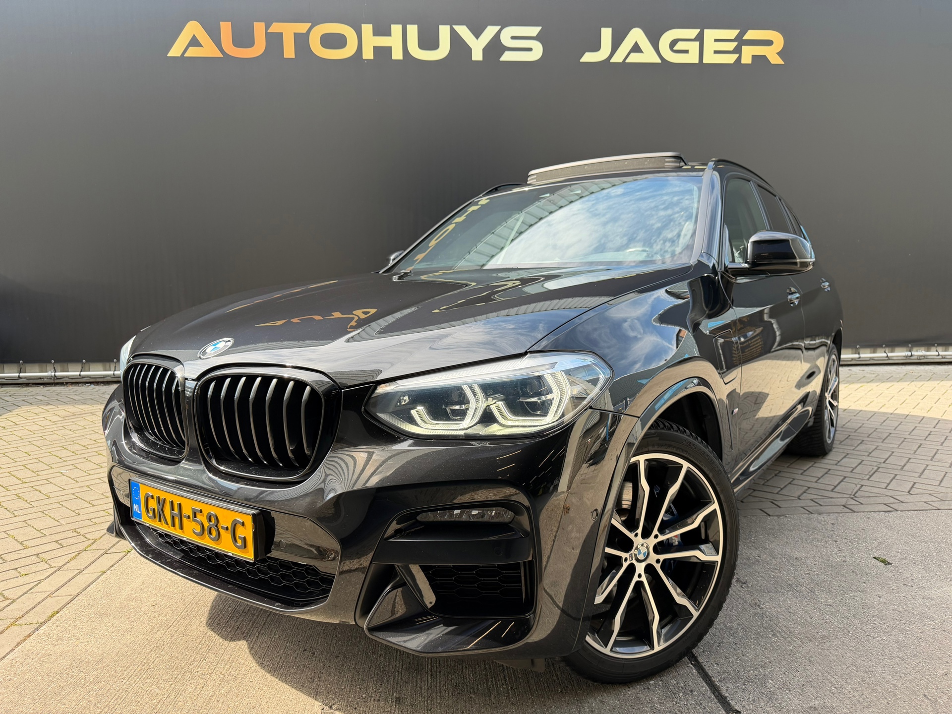 BMW X3 Xdrive30e XDrive30e M-Sport Pano Leder Camera Led Carplay Sfeerverlichting 2021 - voorkant