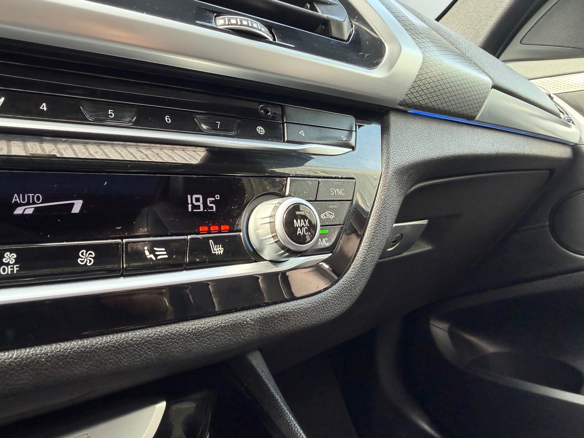 Foto van BMW X3 Xdrive30e