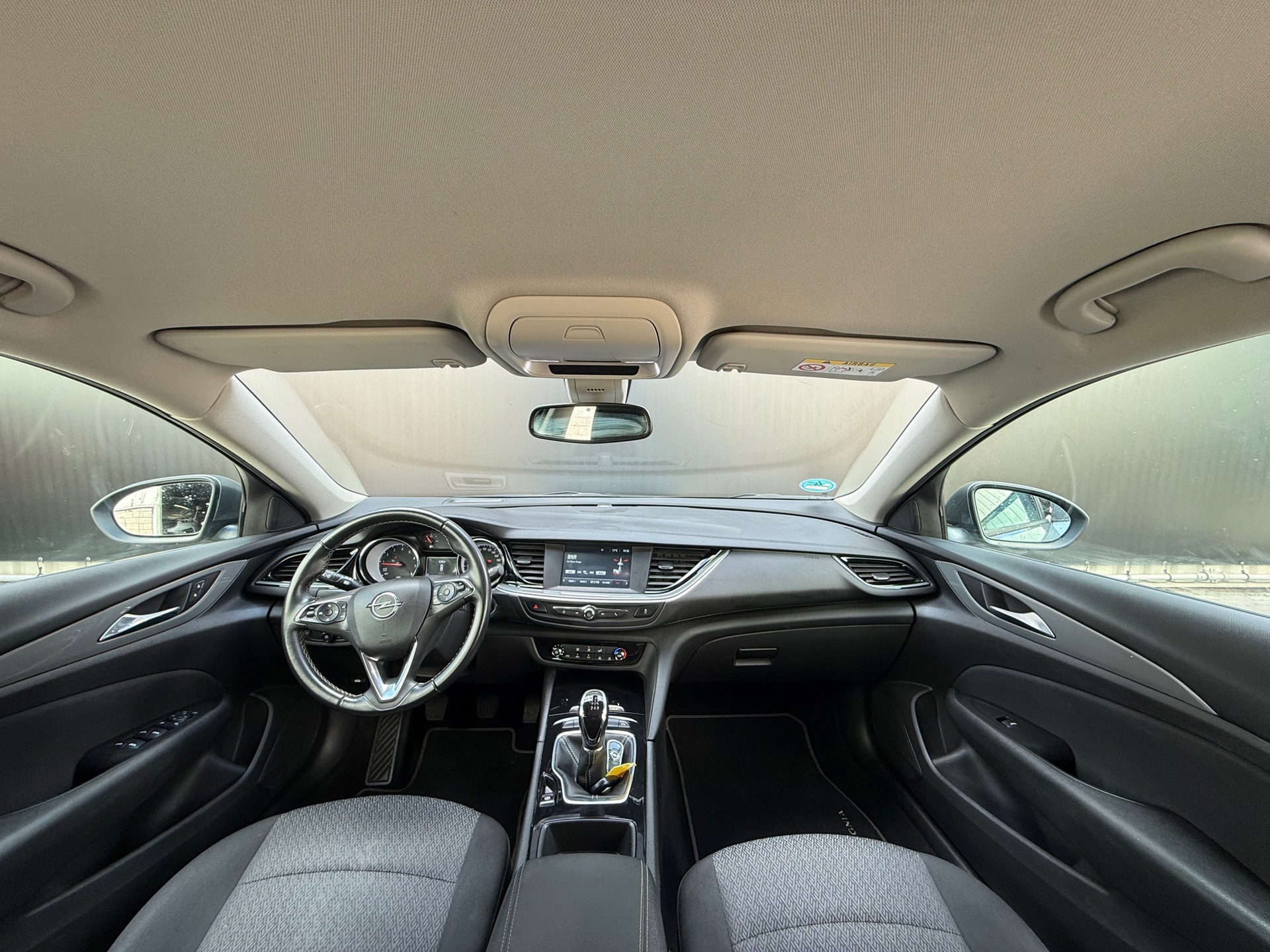 Foto van Opel Insignia Grand Sport