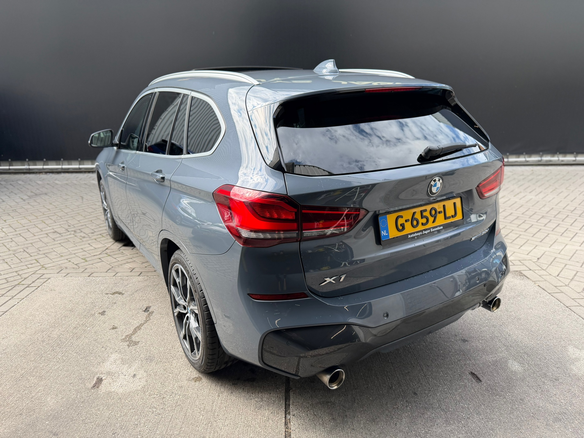 Foto van BMW X1 Sdrive20i